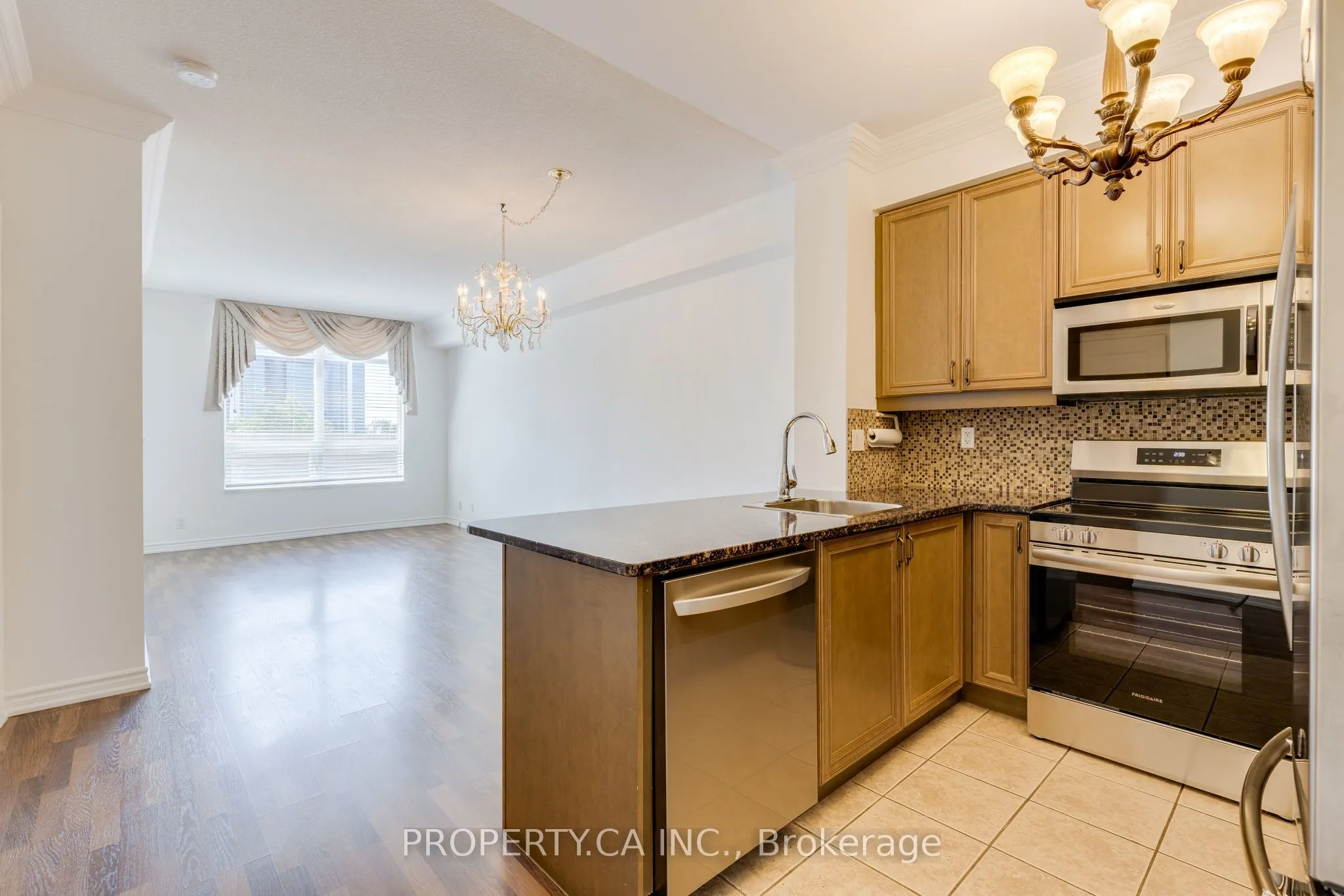 9225 Jane Street, #216