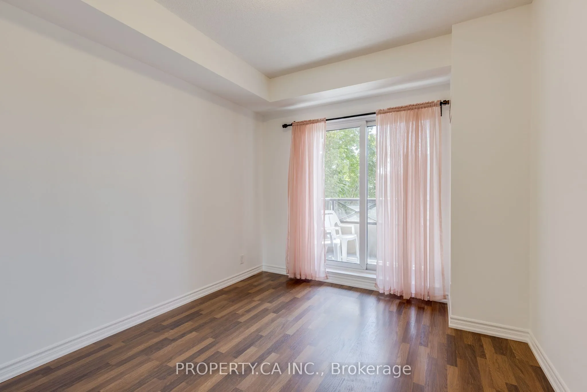 9225 Jane Street, #216