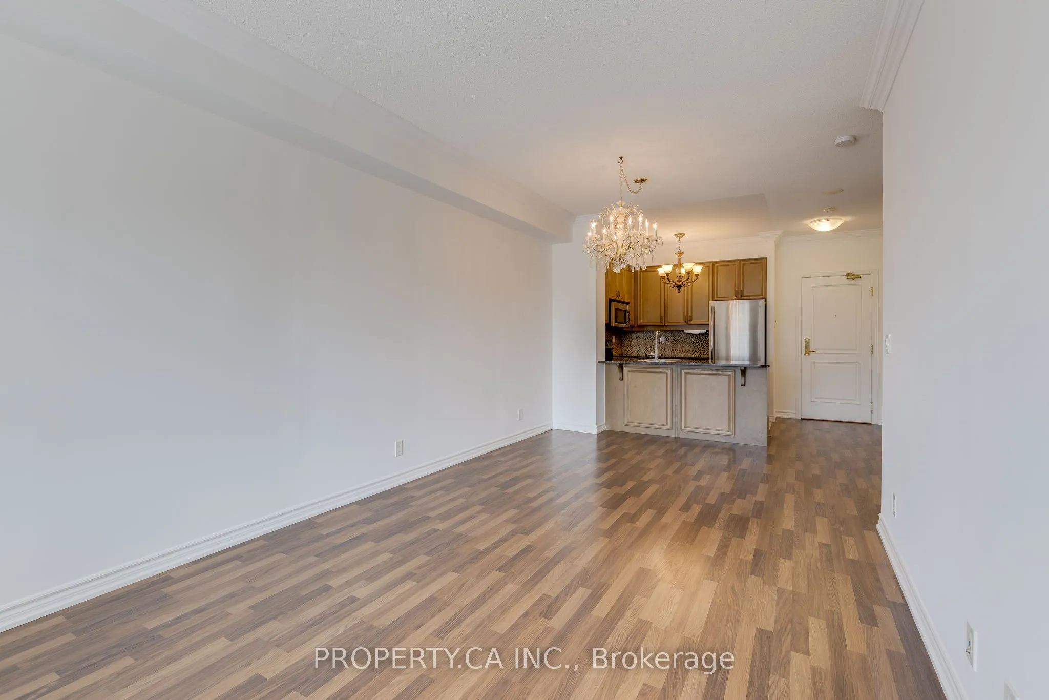 9225 Jane Street, #216