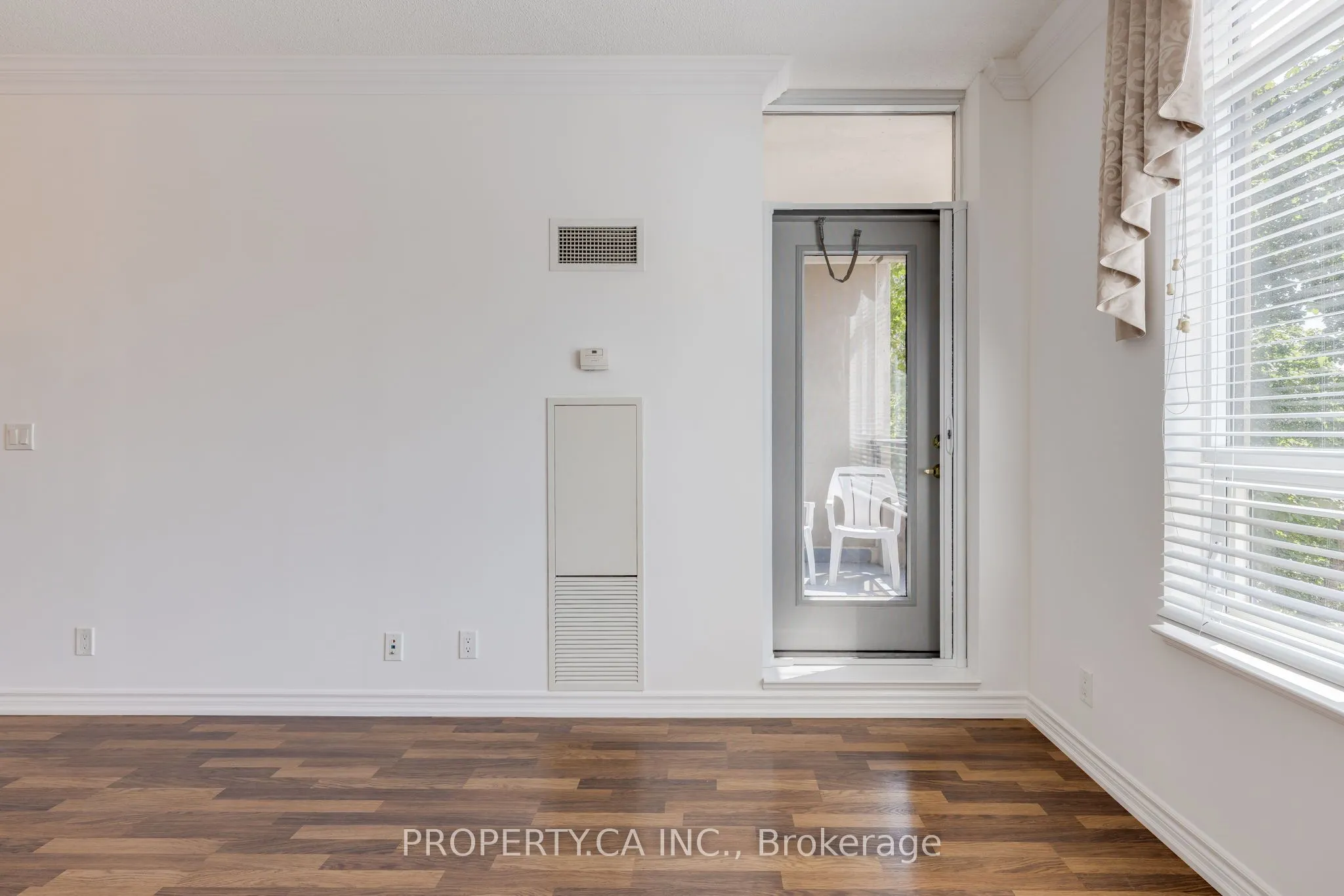 9225 Jane Street, #216