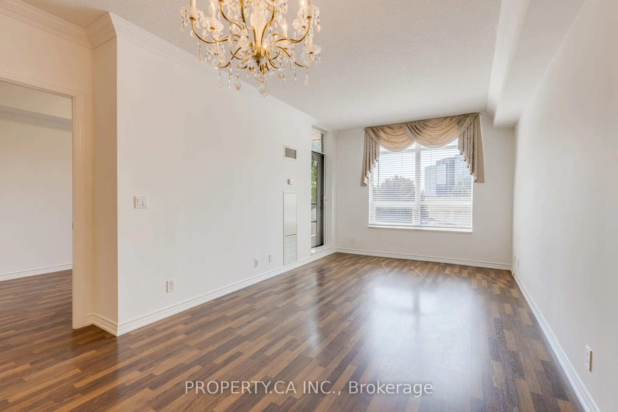 9225 Jane Street, #216