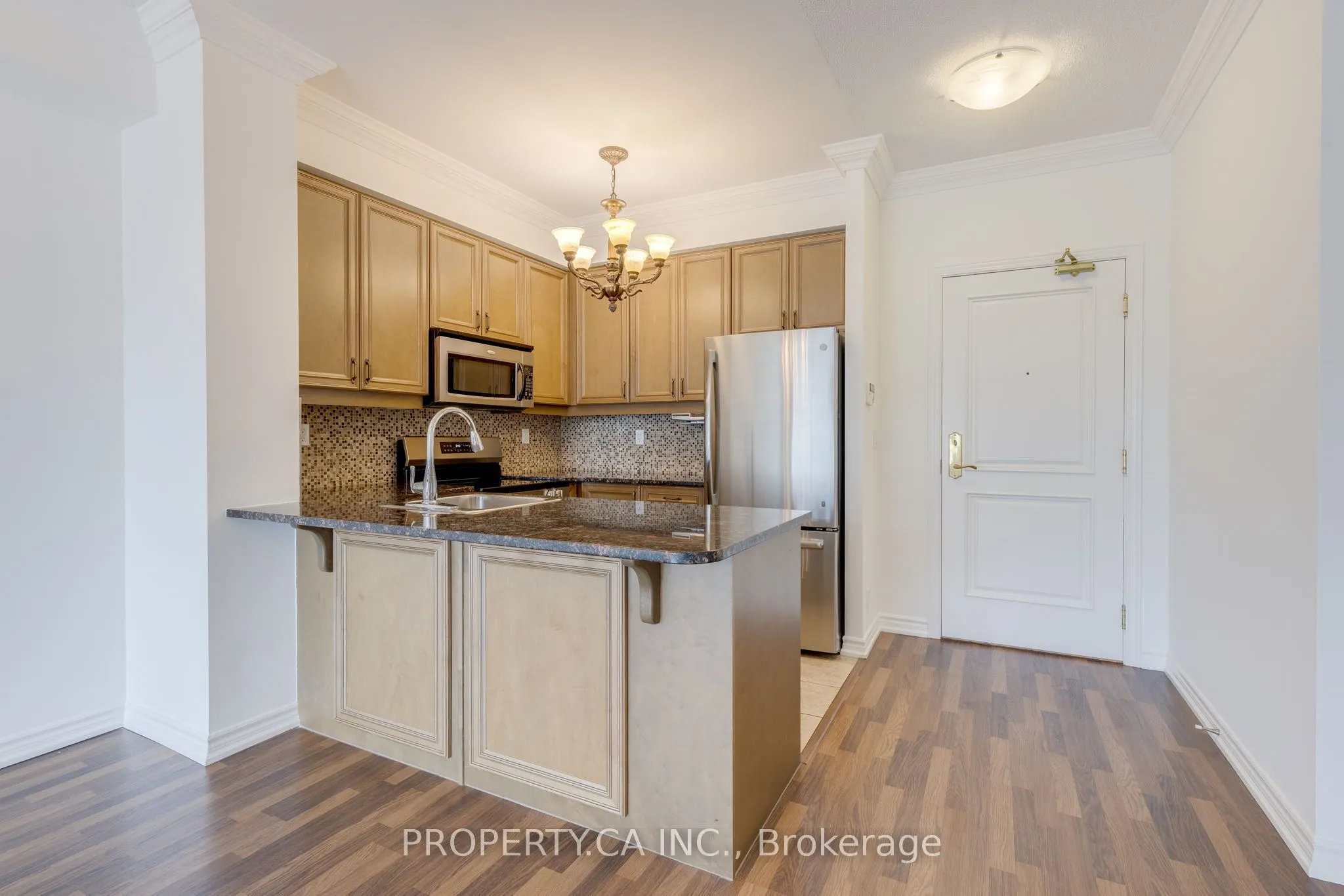 9225 Jane Street, #216
