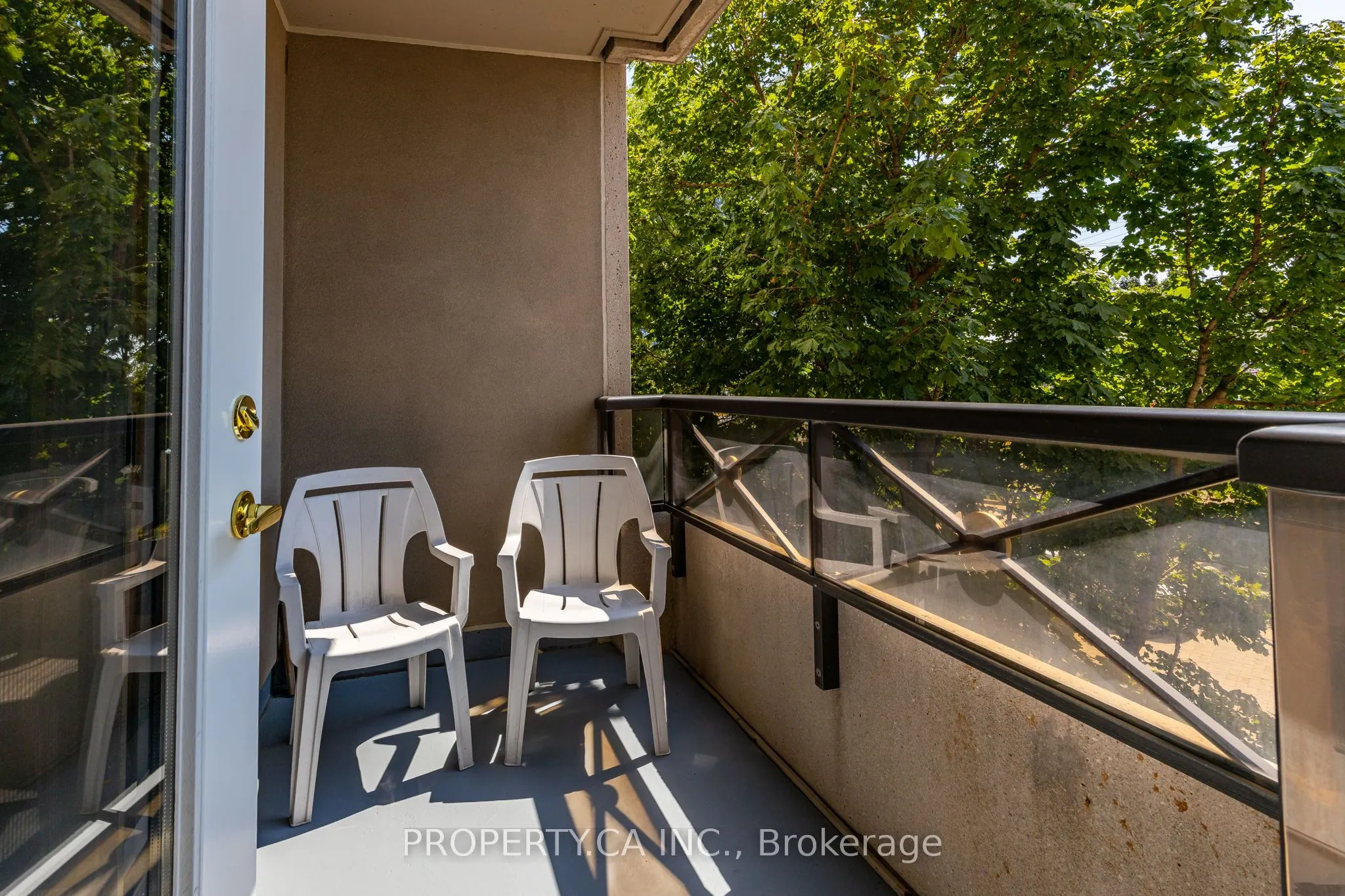 9225 Jane Street, #216
