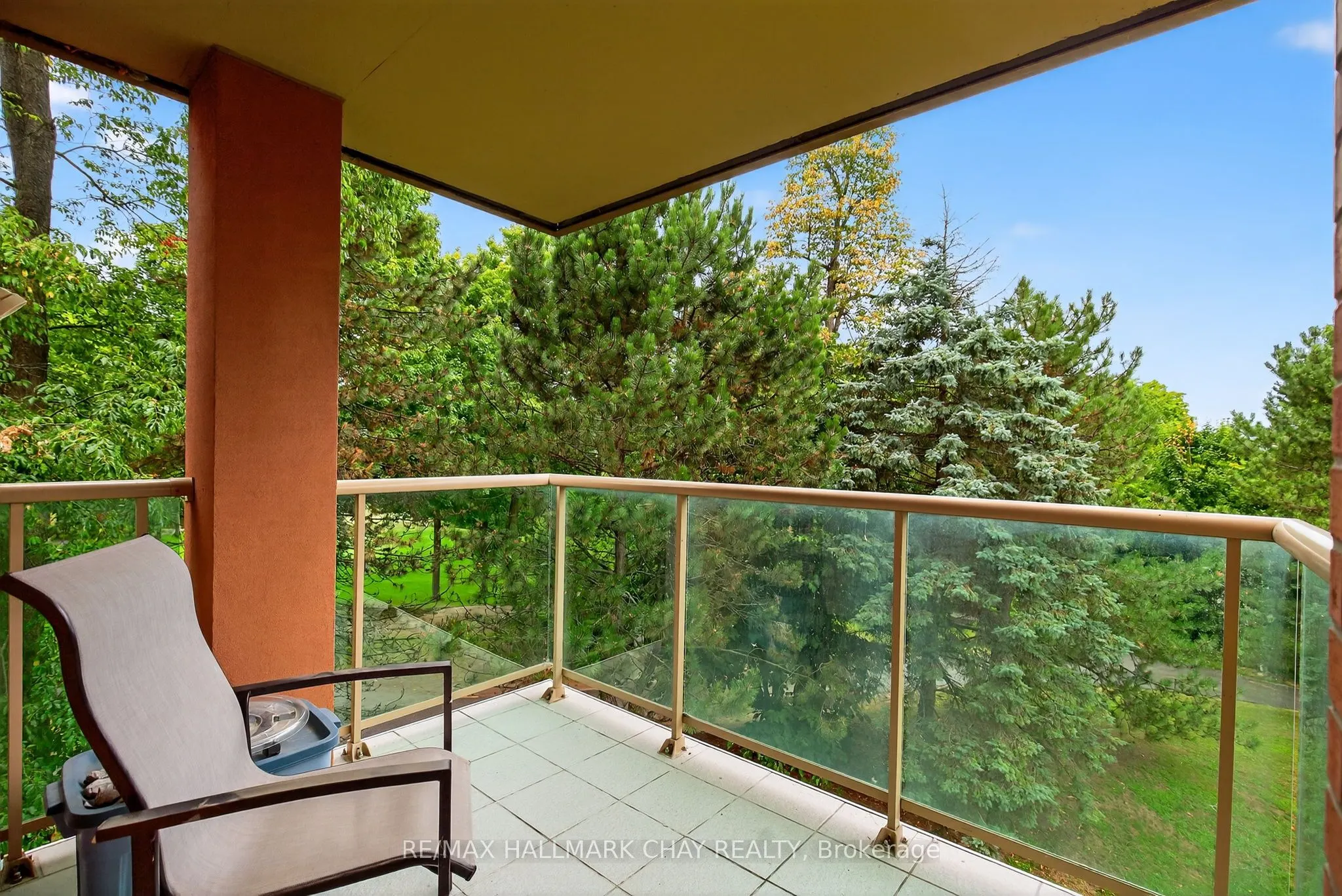4 Briar Hill Heights, #201