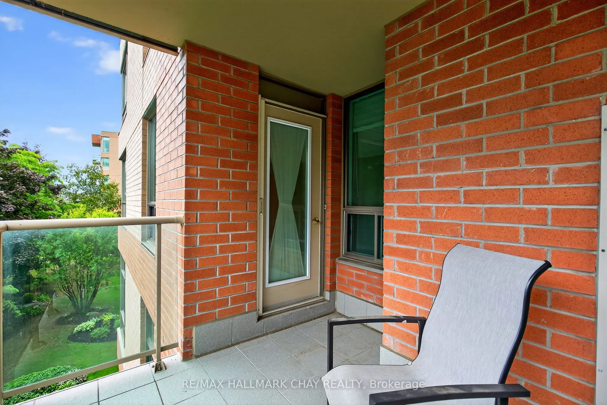 4 Briar Hill Heights, #201