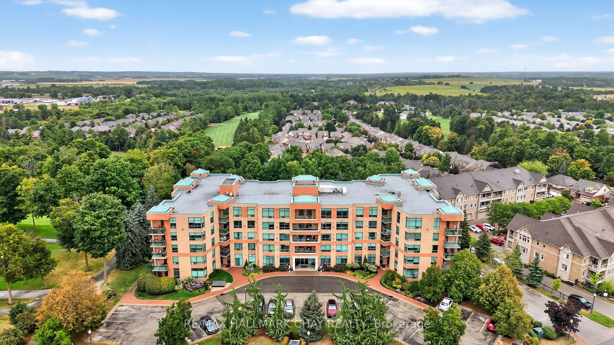 4 Briar Hill Heights, #201