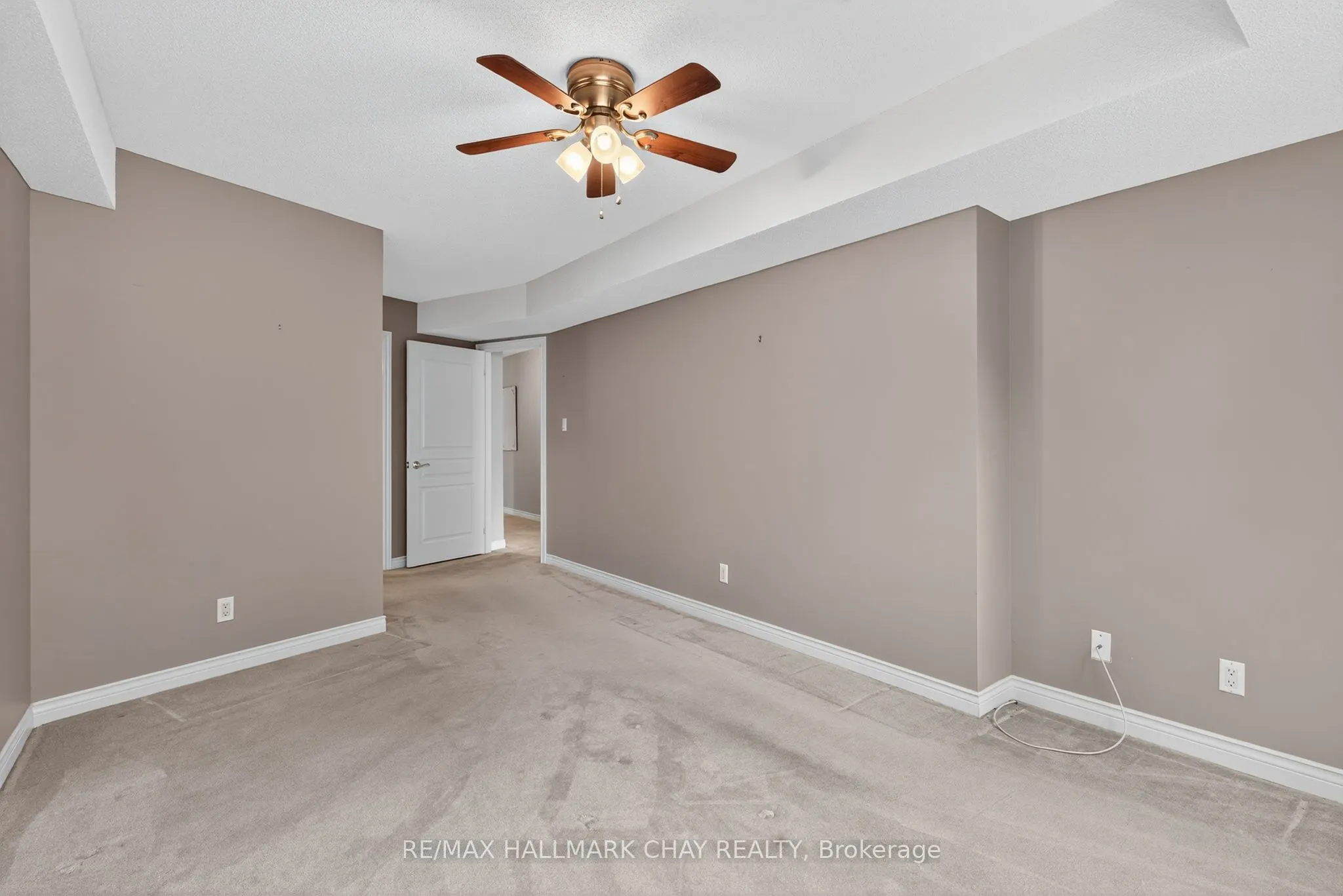 4 Briar Hill Heights, #201