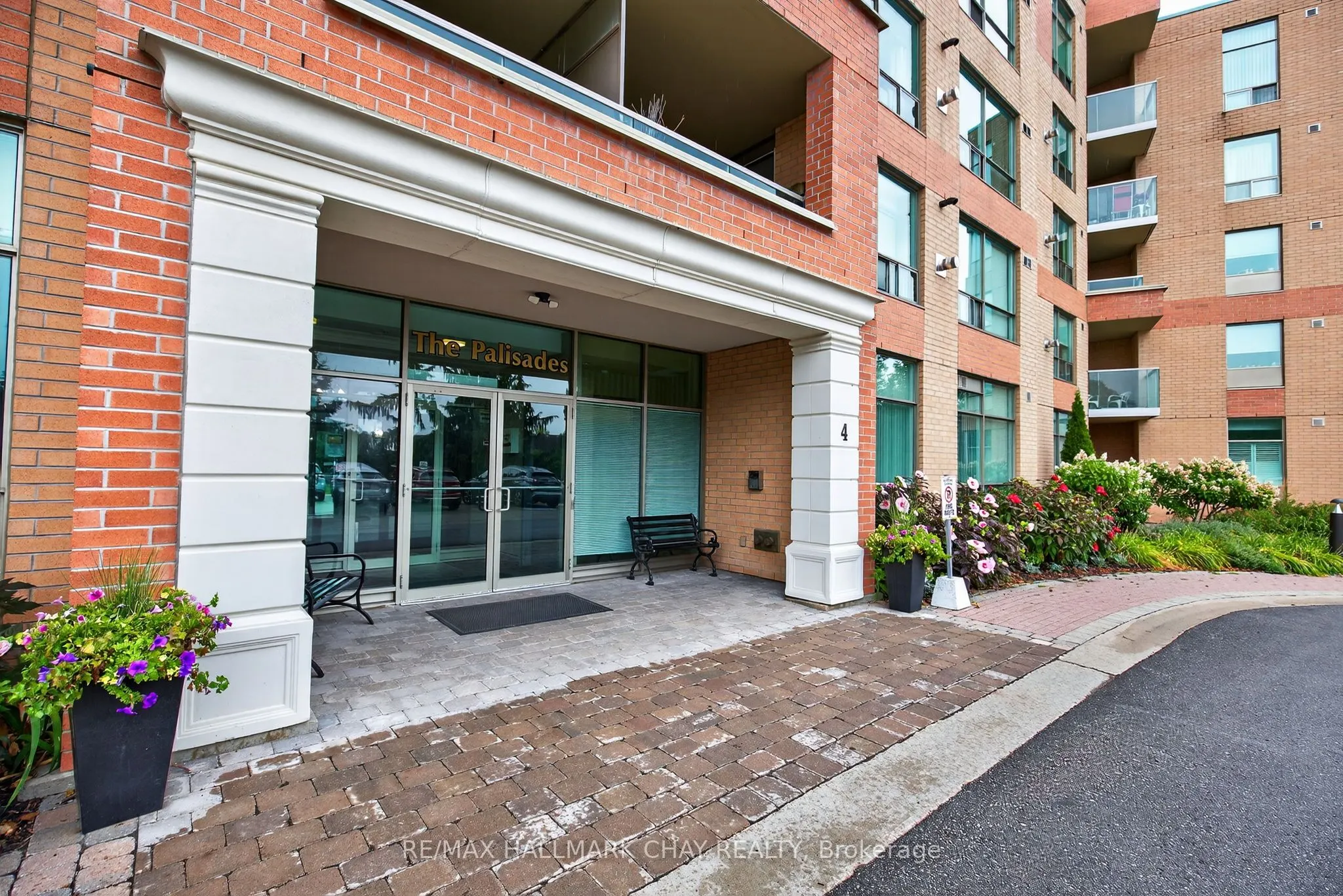4 Briar Hill Heights, #201