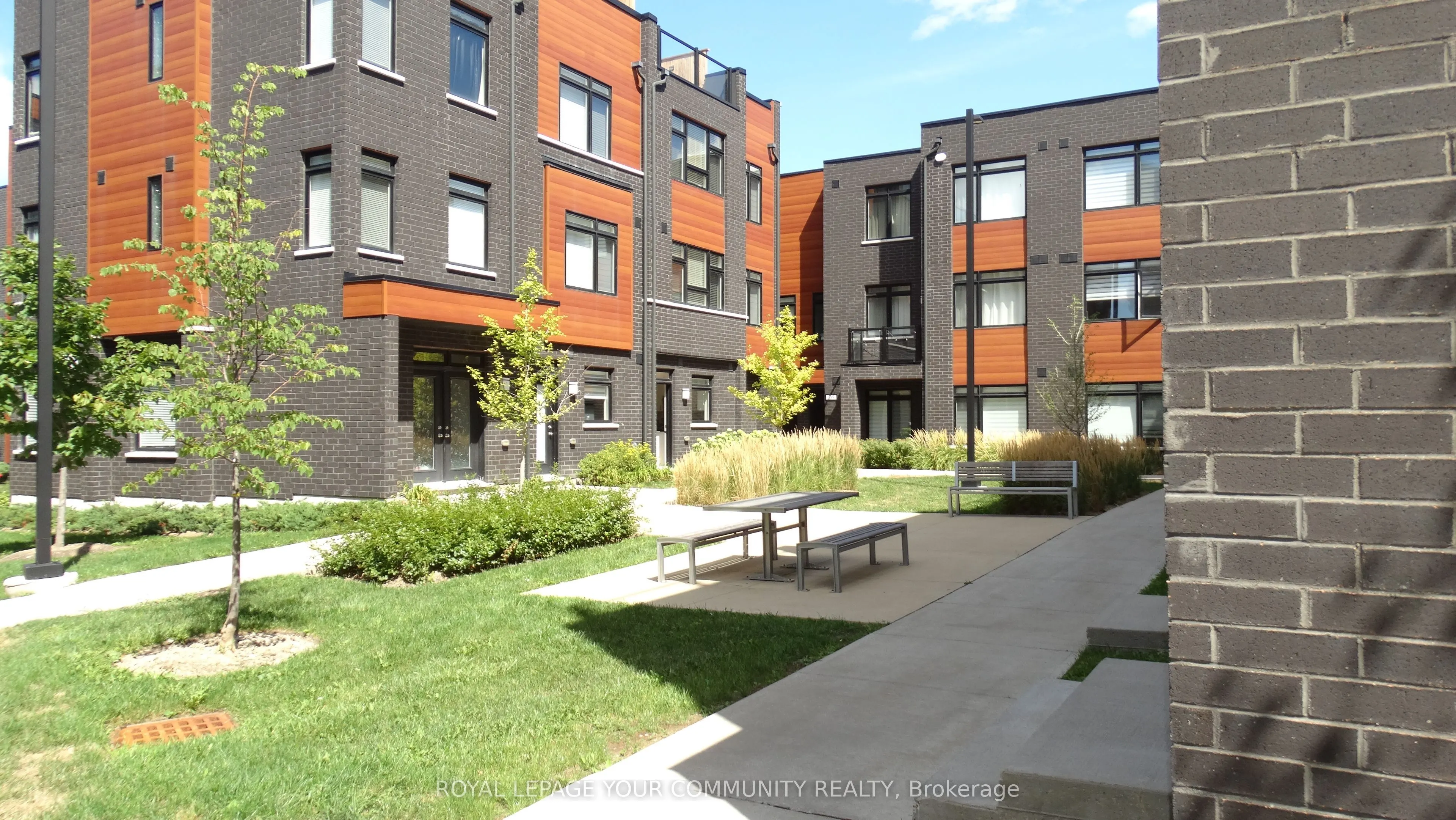 370C Red Maple Road, #70
