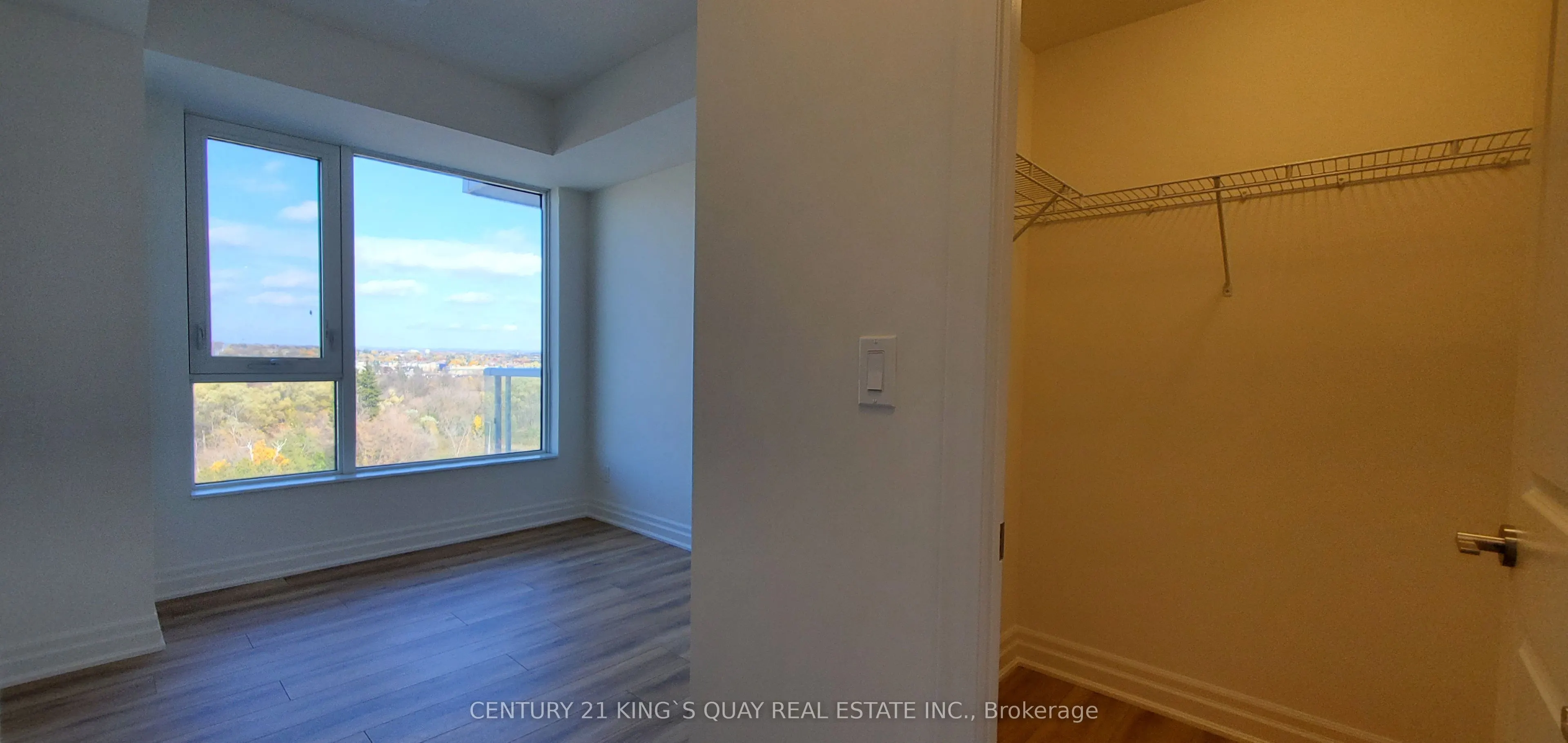 10 Rouge Valley Drive W, #724