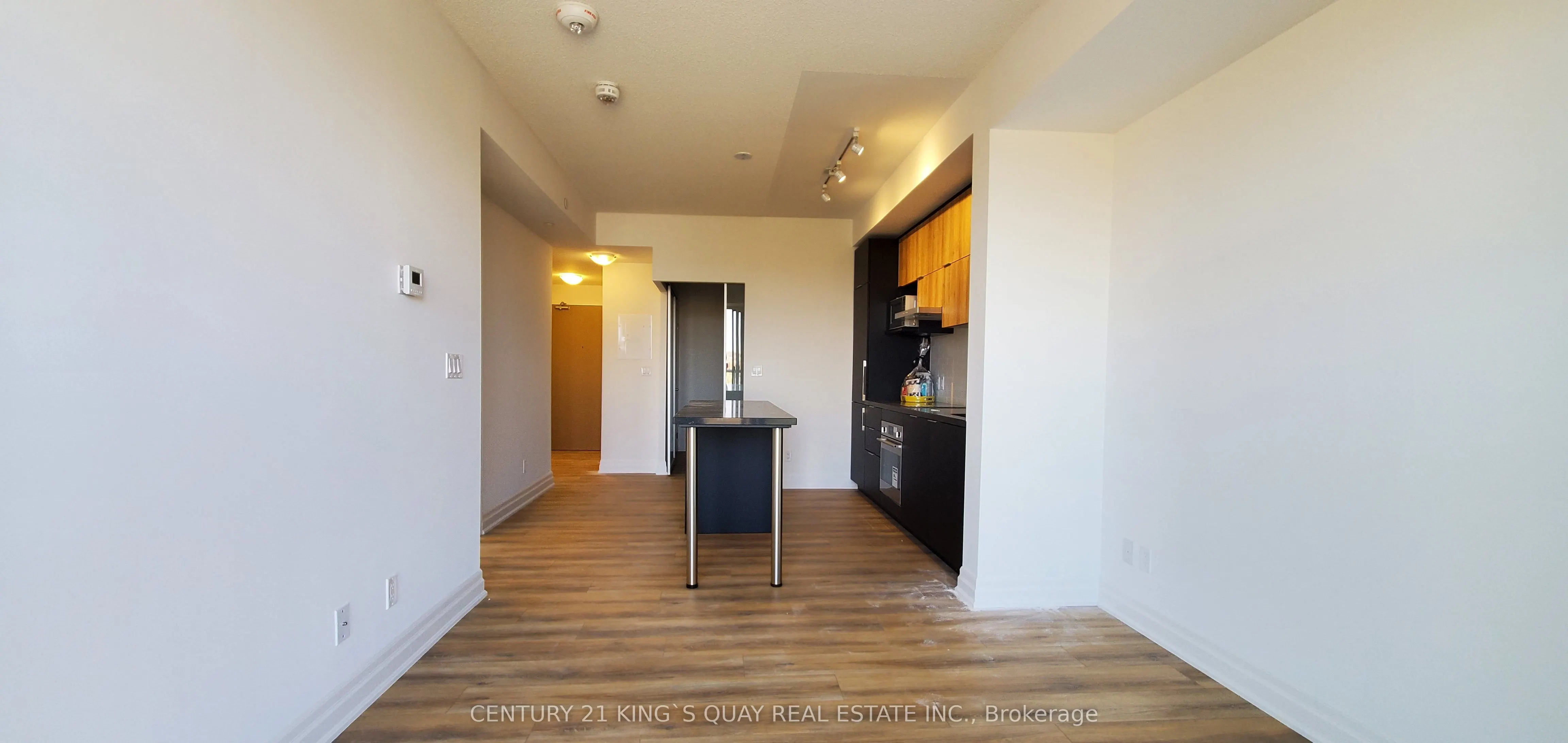 10 Rouge Valley Drive W, #724