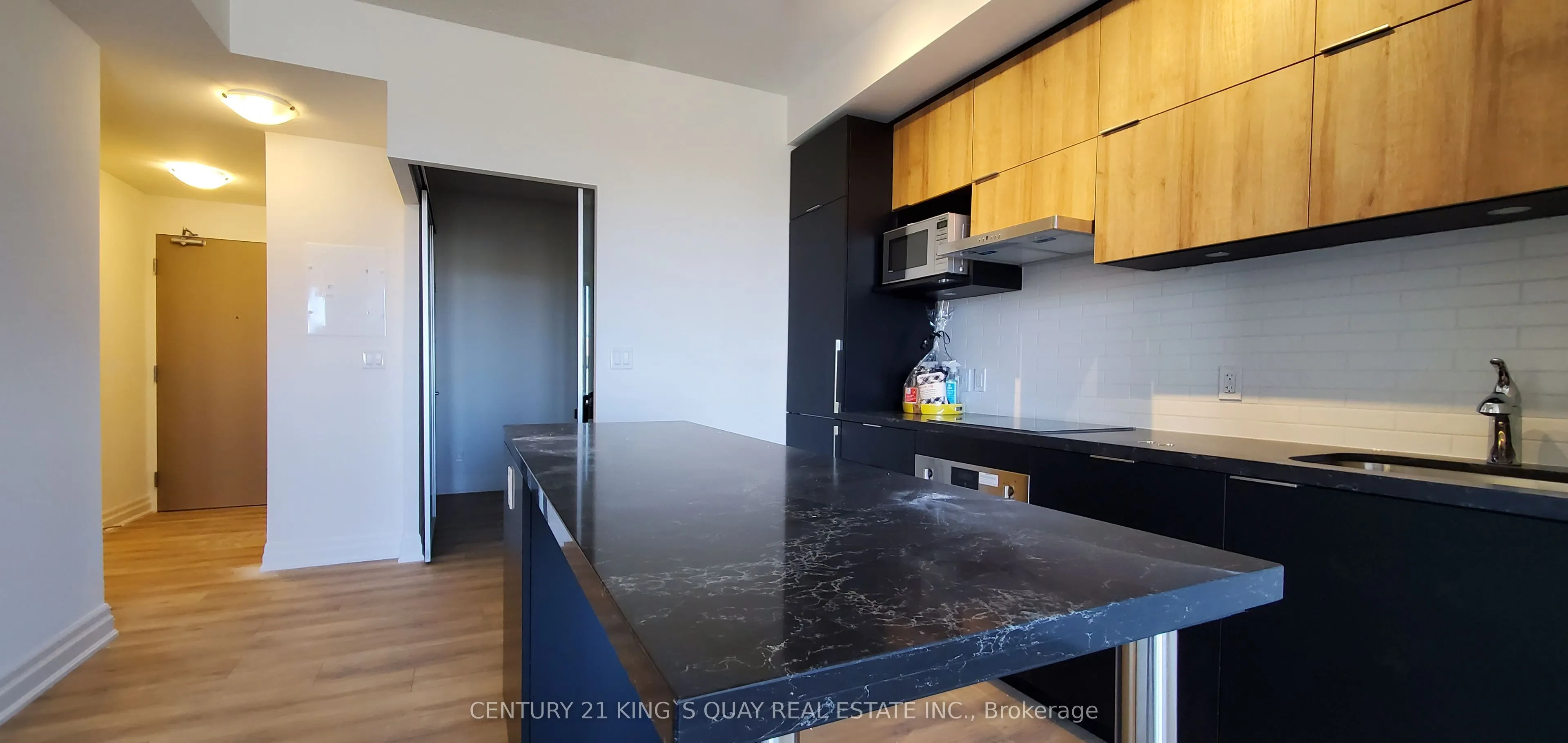 10 Rouge Valley Drive W, #724