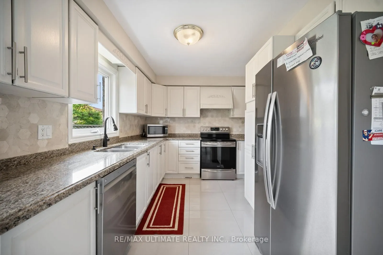 210 Ridgefield Crescent