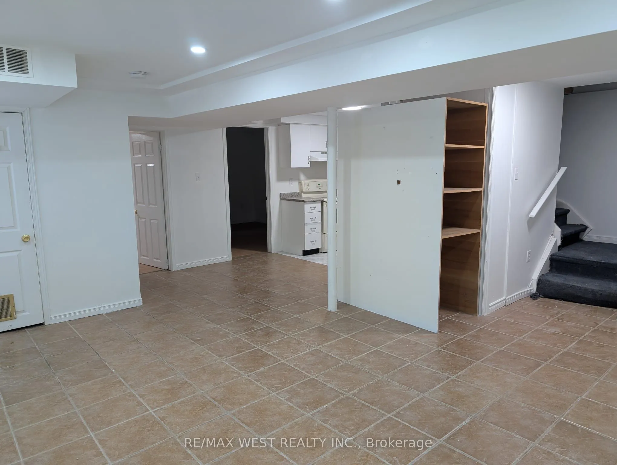45 Mercer Crescent, #BSMT