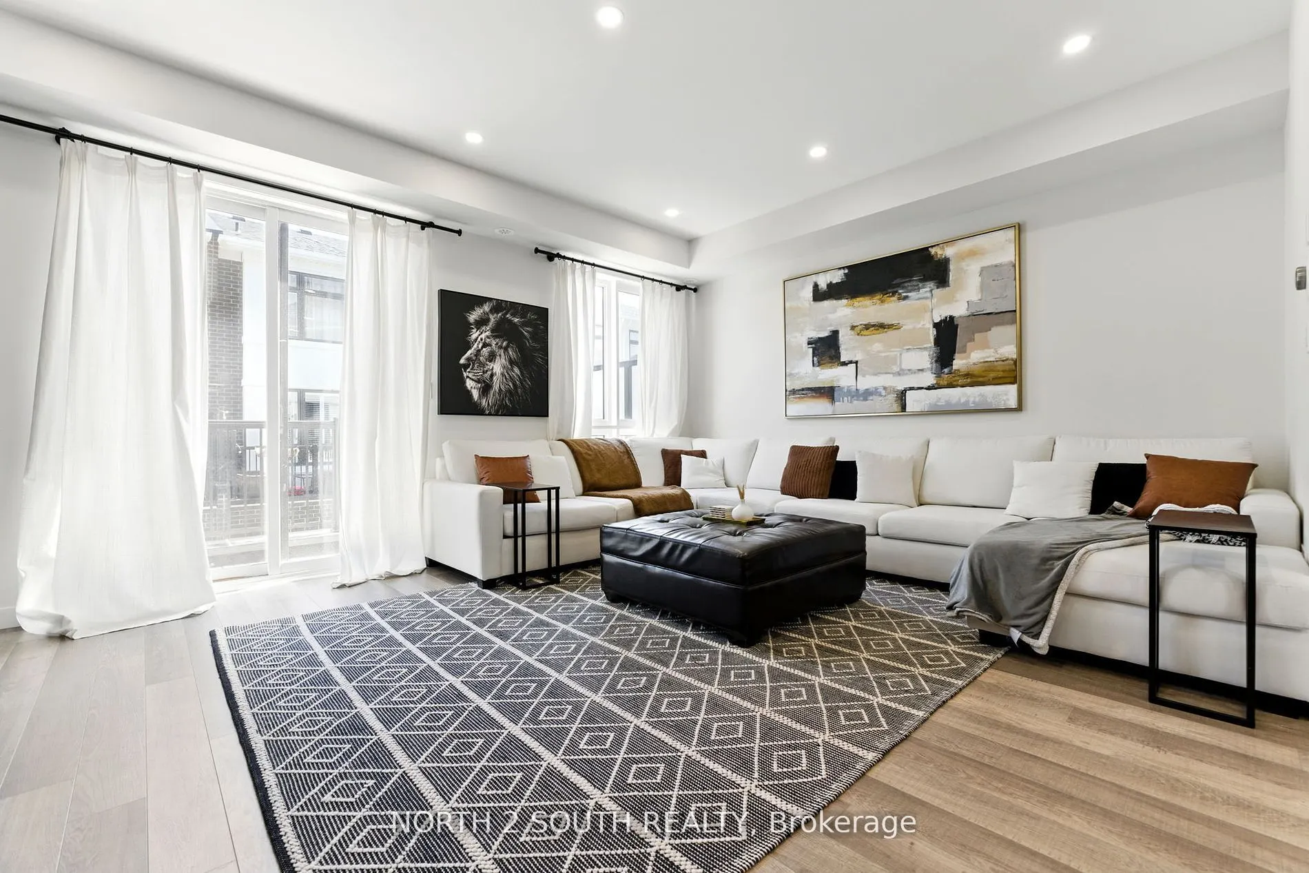 20 Thomas Armstrong Lane, #10