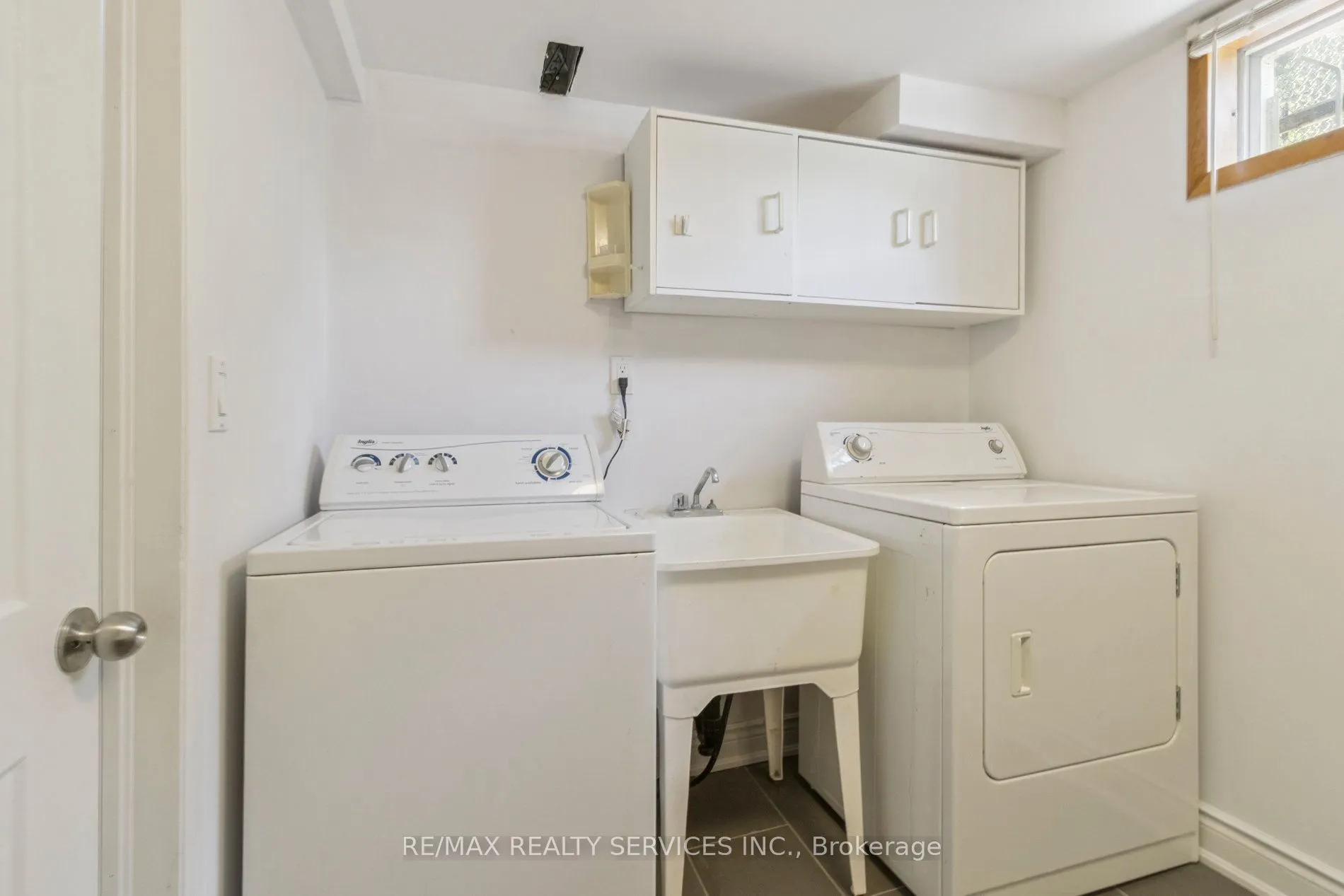 769 Greenfield Crescent, #Entire Property