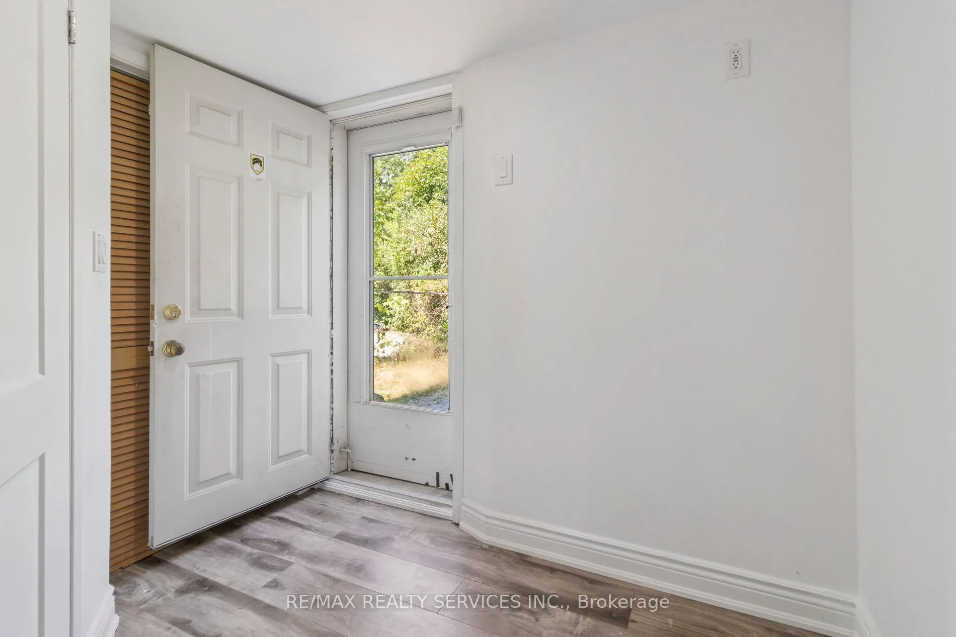 769 Greenfield Crescent, #Entire Property