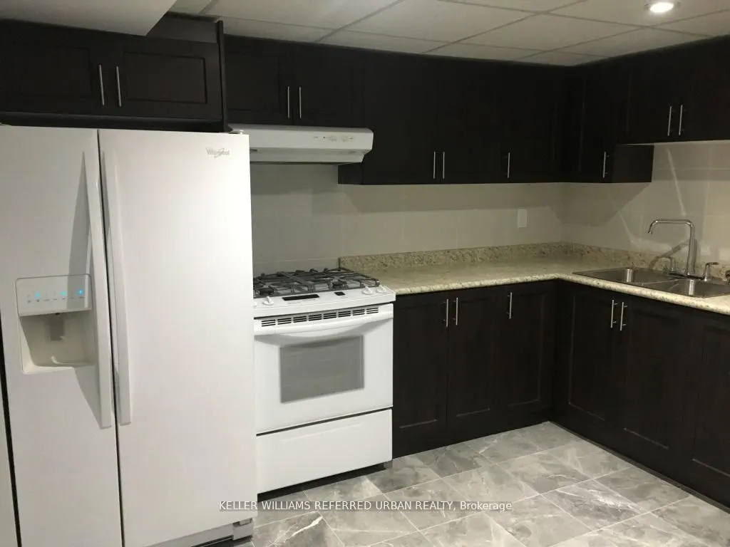 27 Claudia Avenue, #Lower