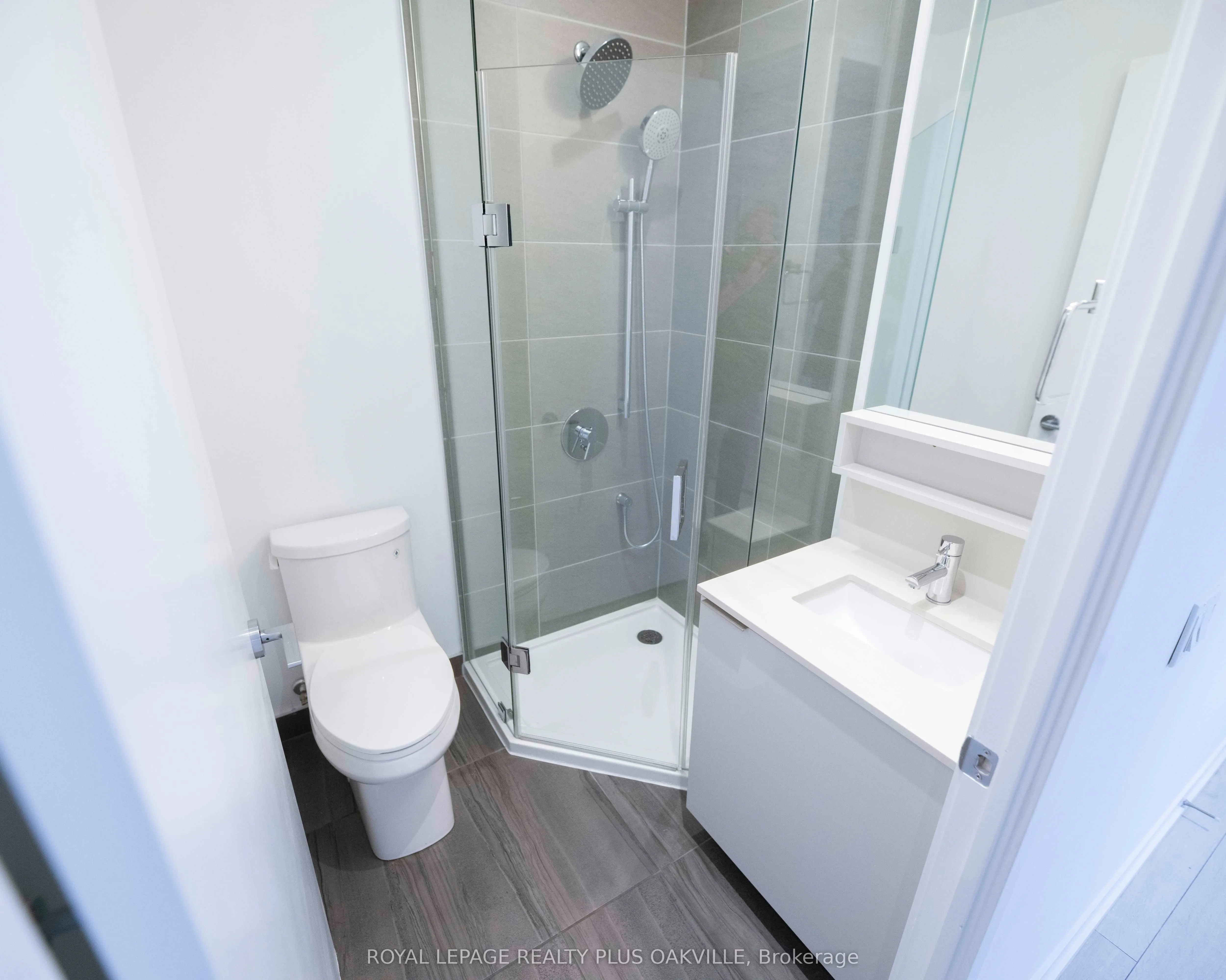 950 Portage Parkway, #3315