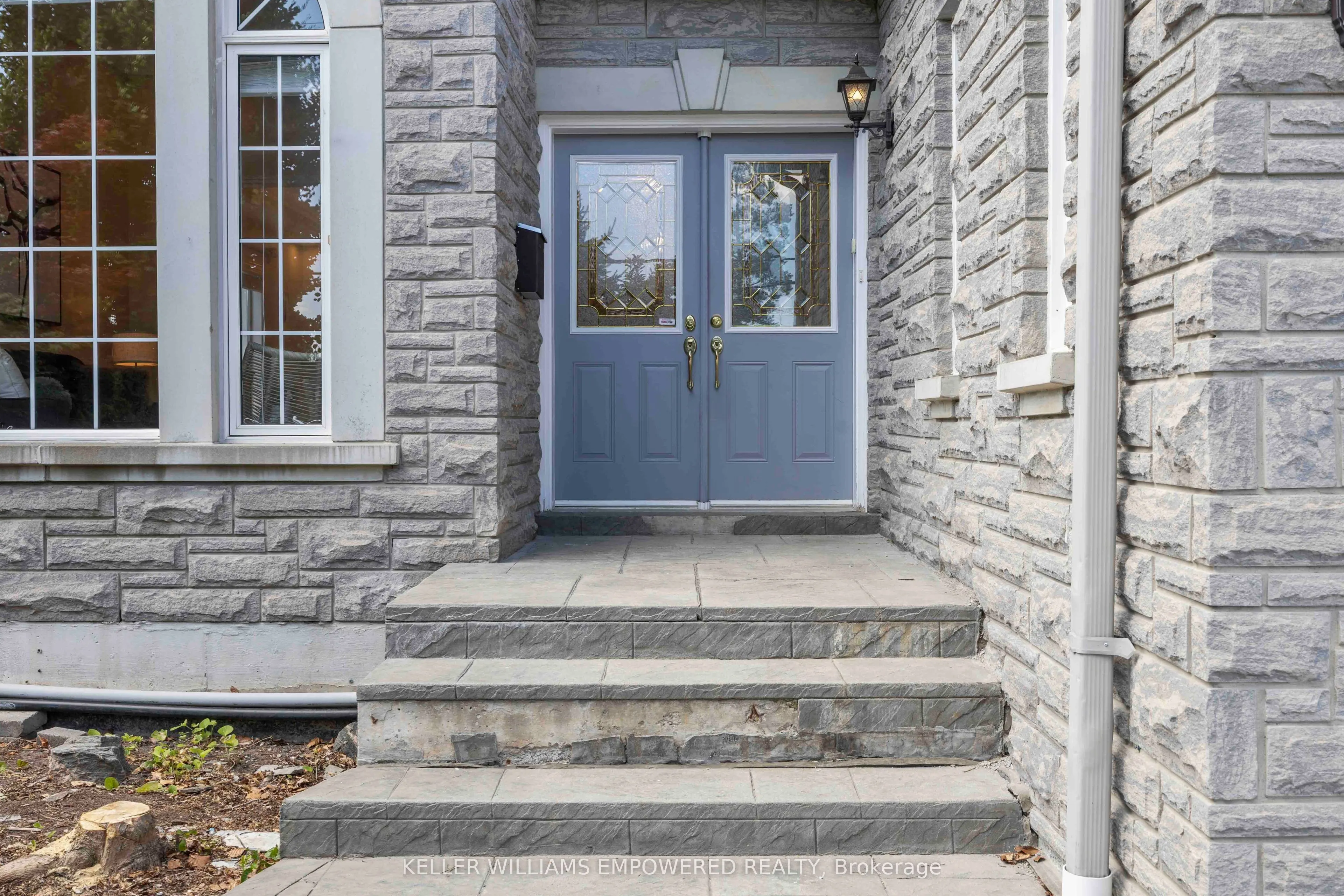 60 Brookside Road