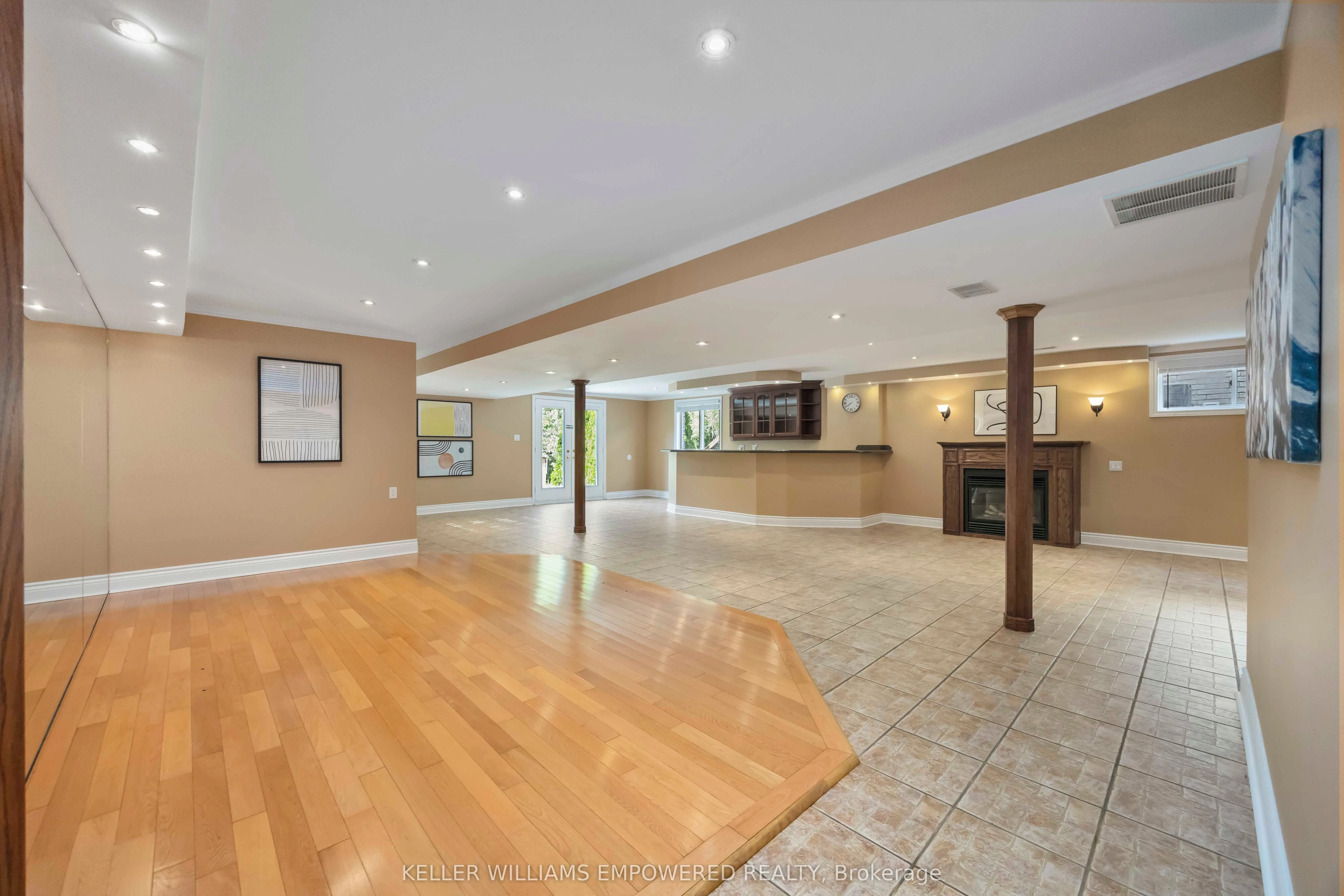 60 Brookside Road