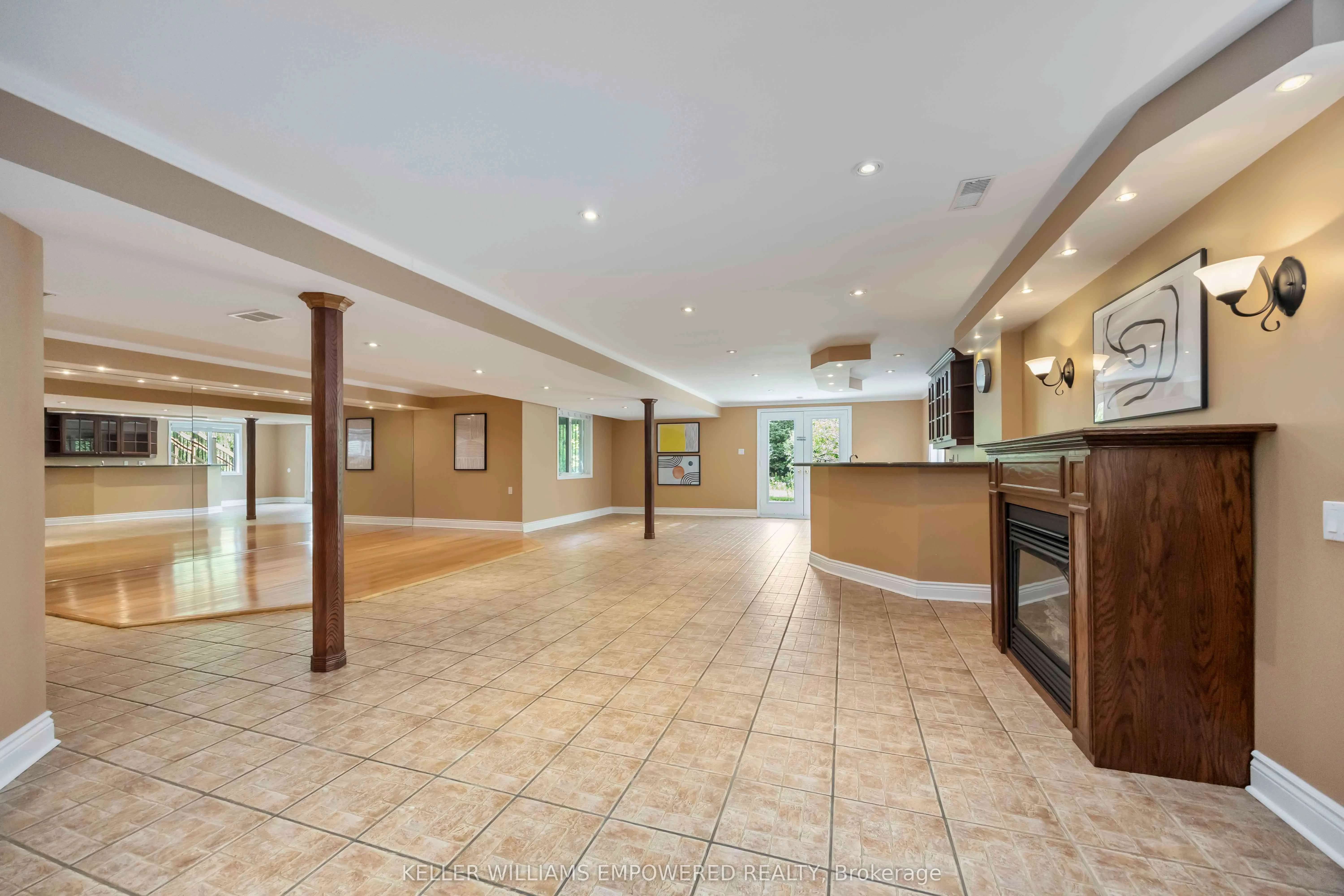 60 Brookside Road