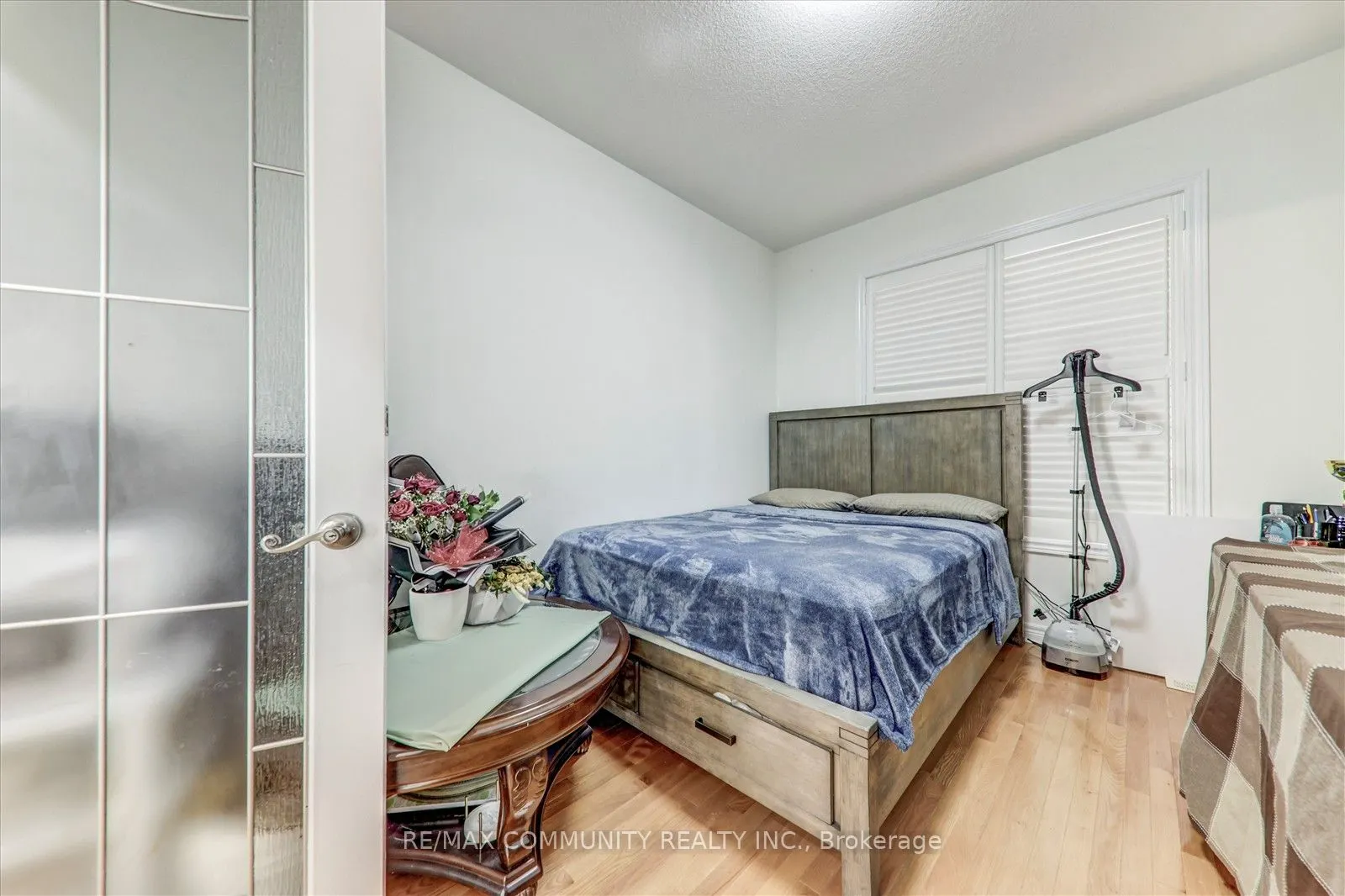 138 West Lawn Crescent
