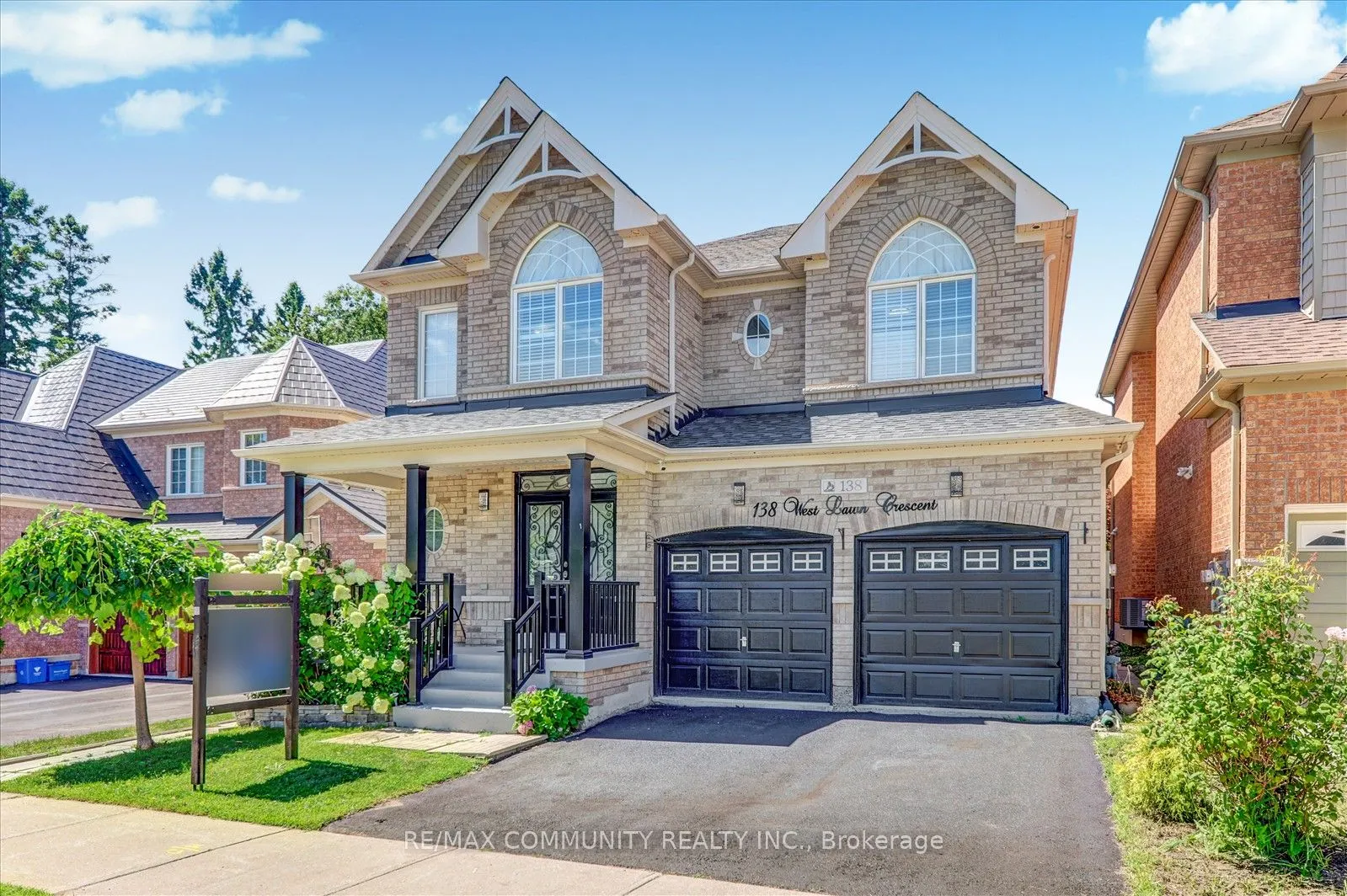 138 West Lawn Crescent