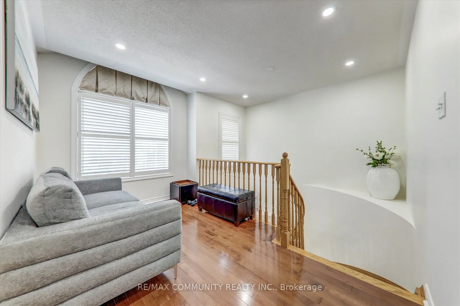 138 West Lawn Crescent