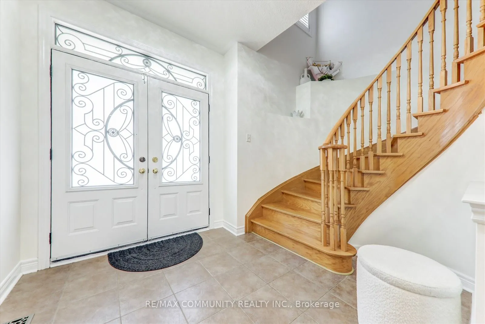 138 West Lawn Crescent