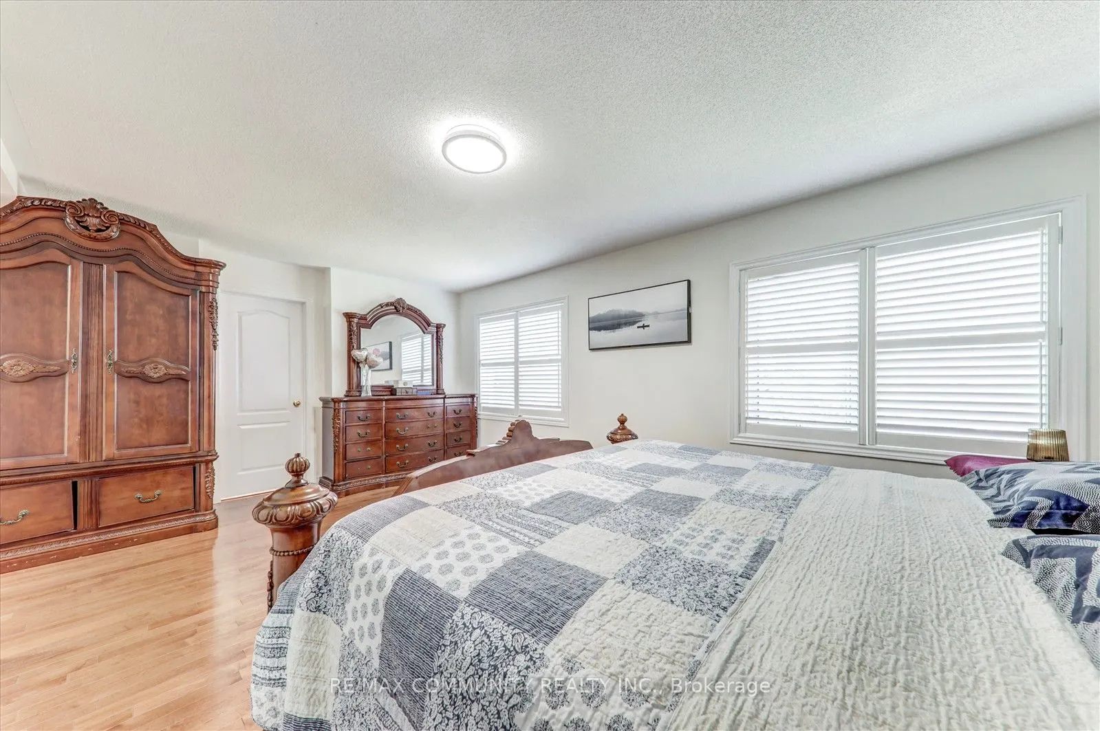 138 West Lawn Crescent