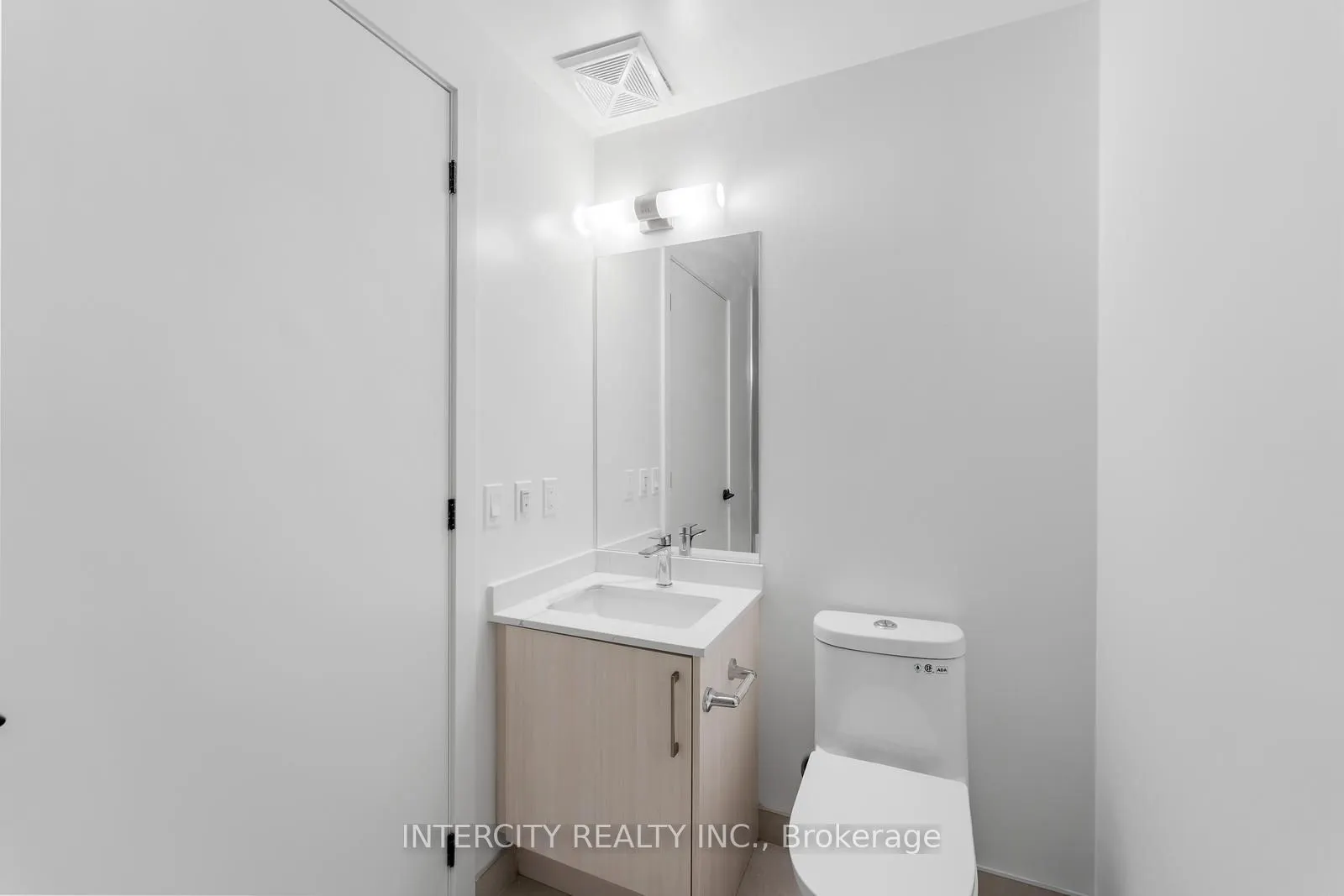 2075 King Road, #332