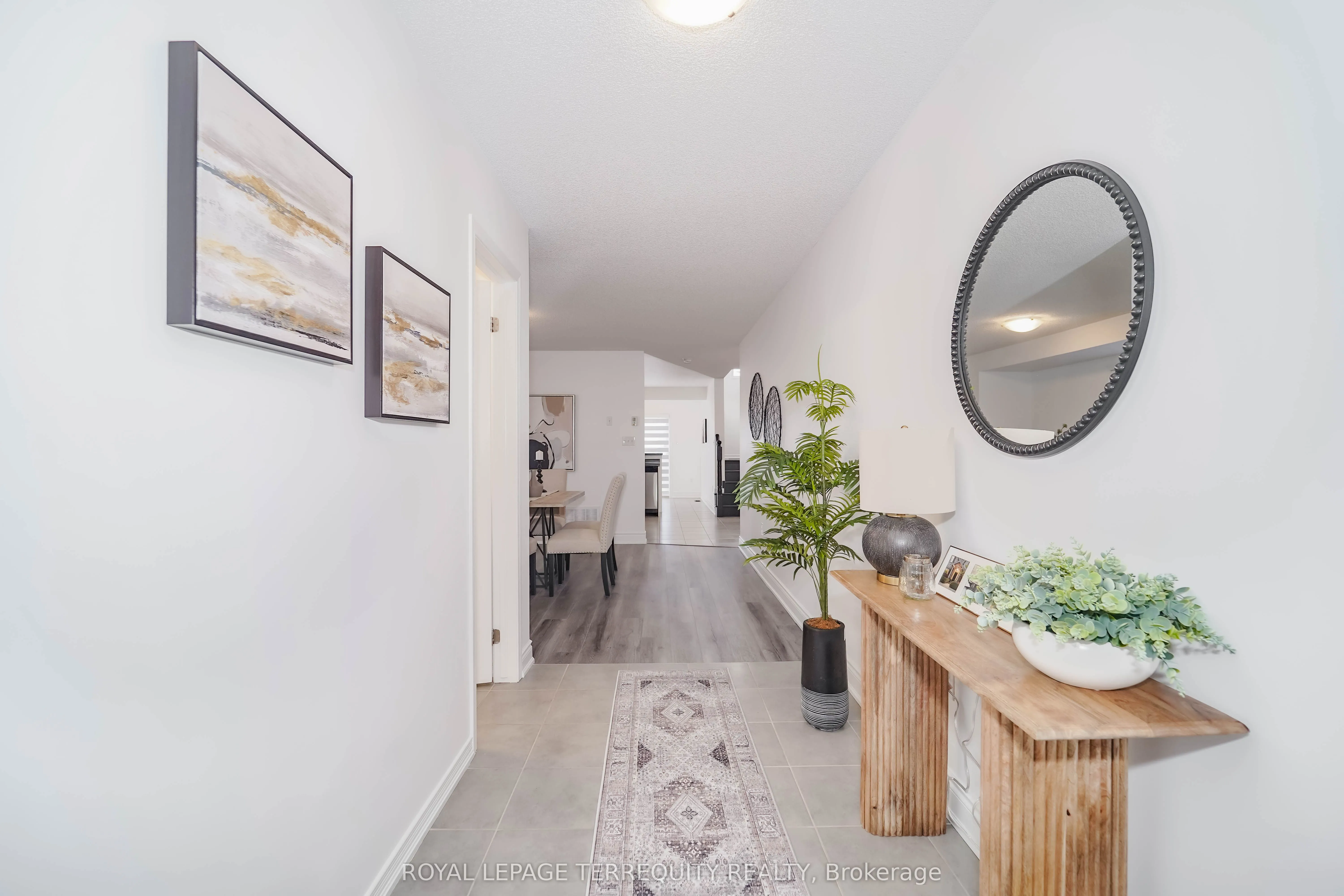 2251 Whitewood Crescent
