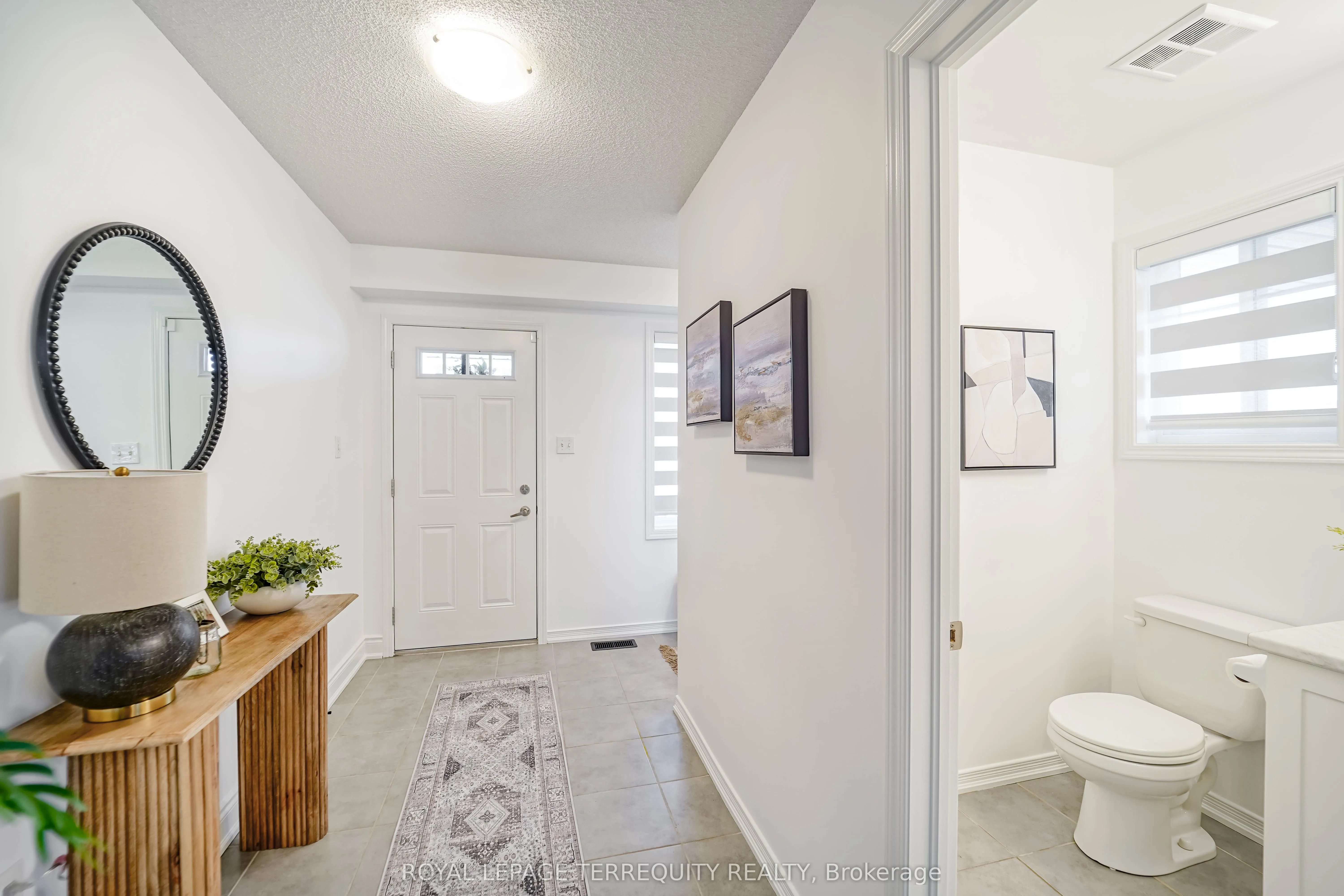2251 Whitewood Crescent