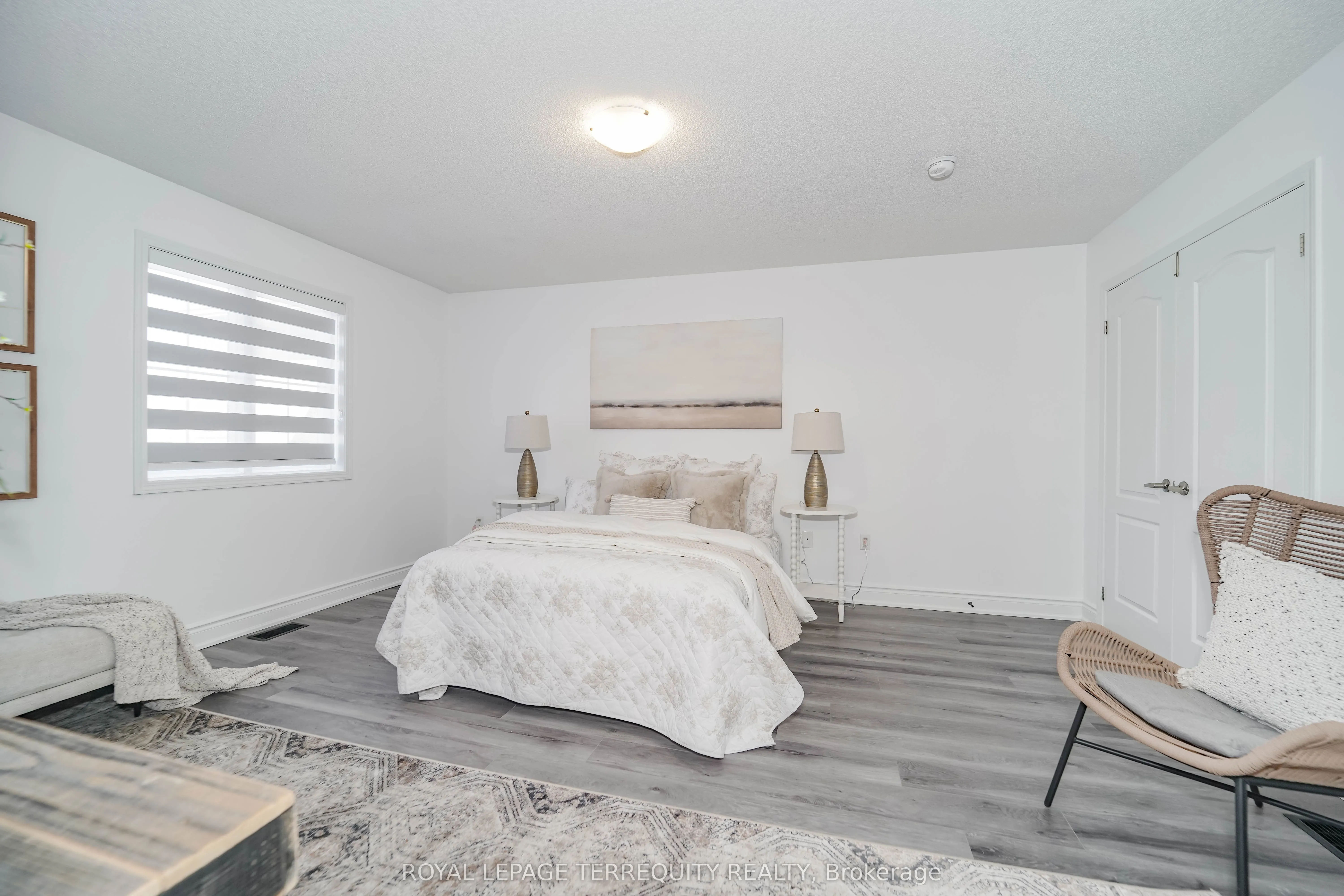 2251 Whitewood Crescent
