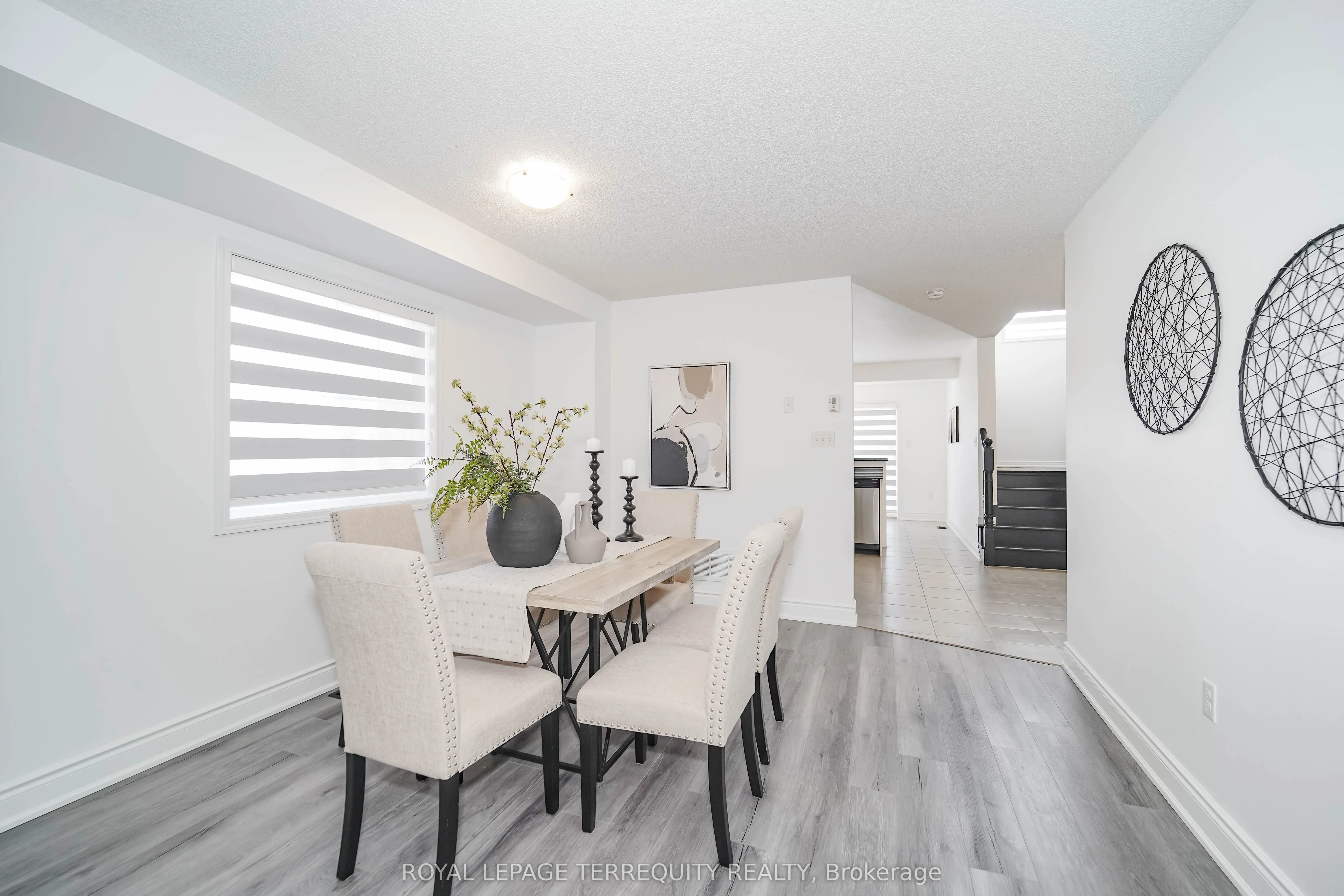 2251 Whitewood Crescent