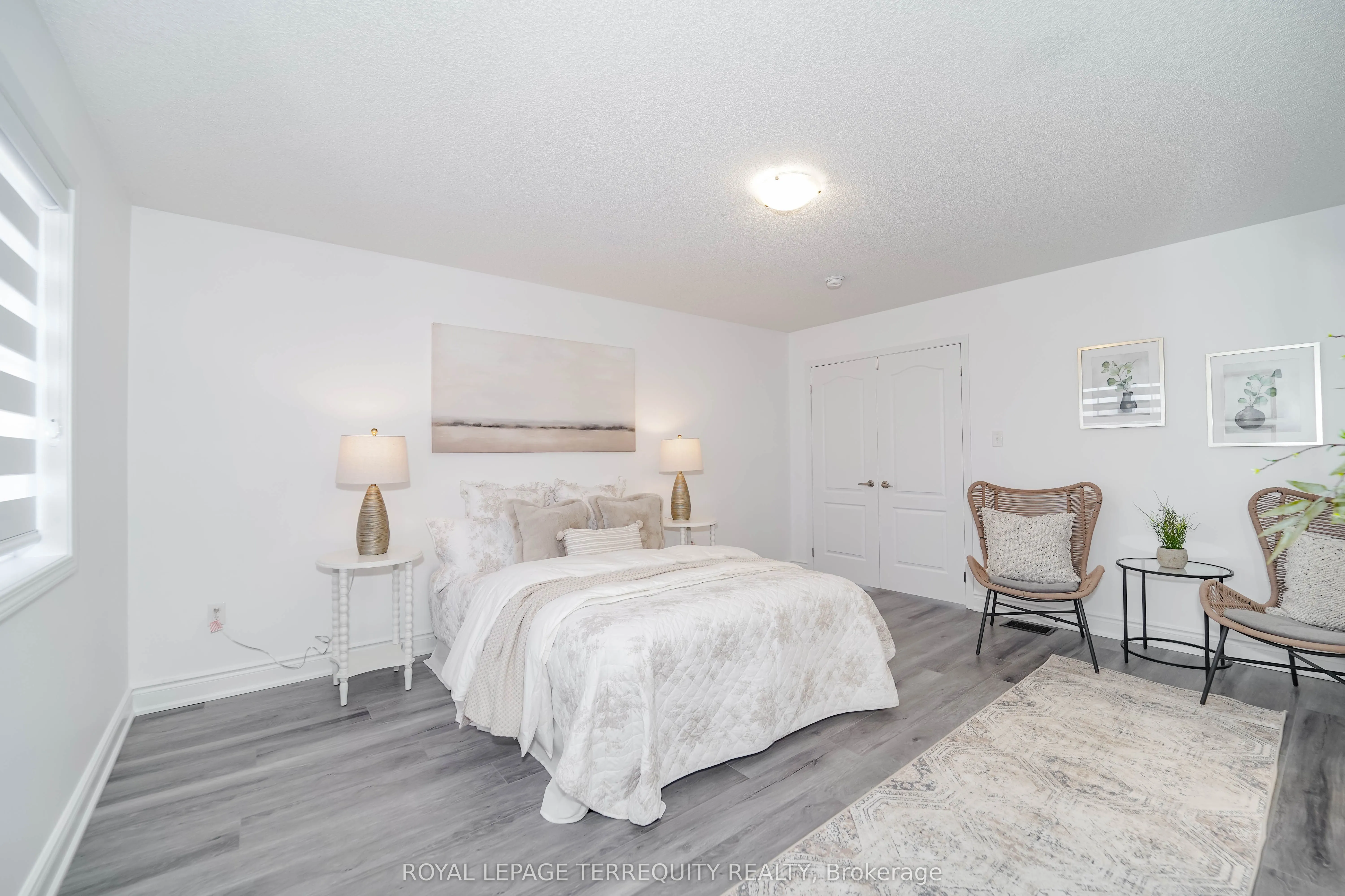 2251 Whitewood Crescent