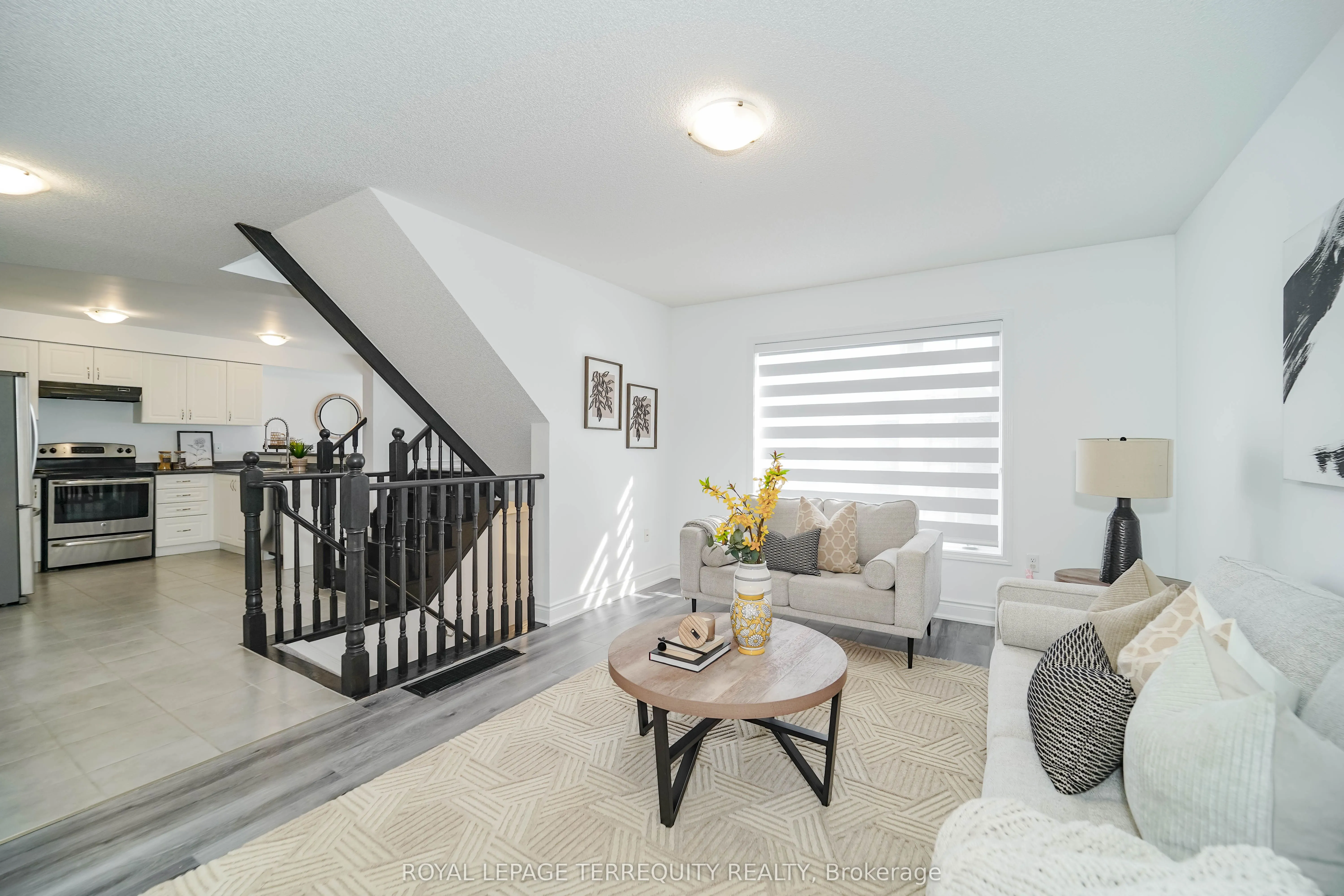 2251 Whitewood Crescent