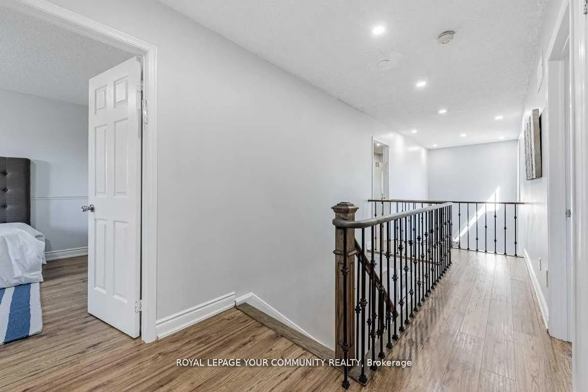 26 Millcroft Way