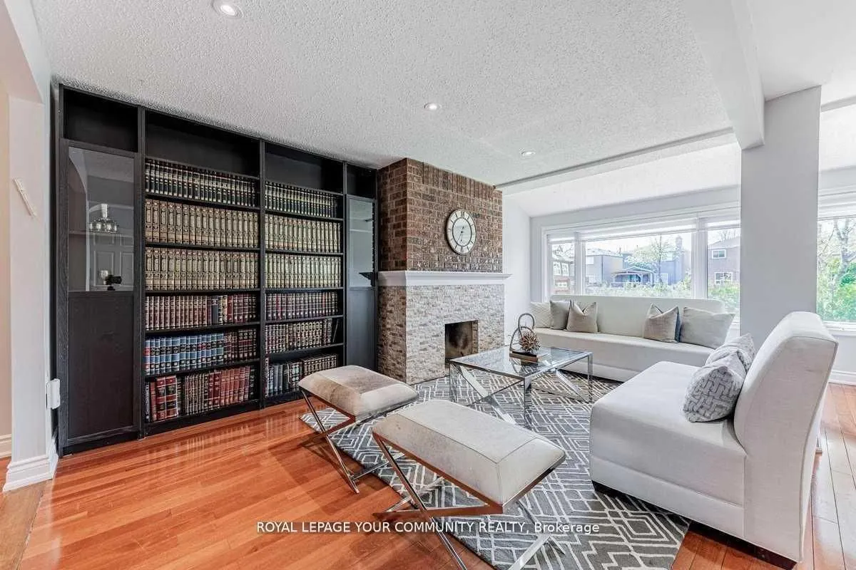 26 Millcroft Way