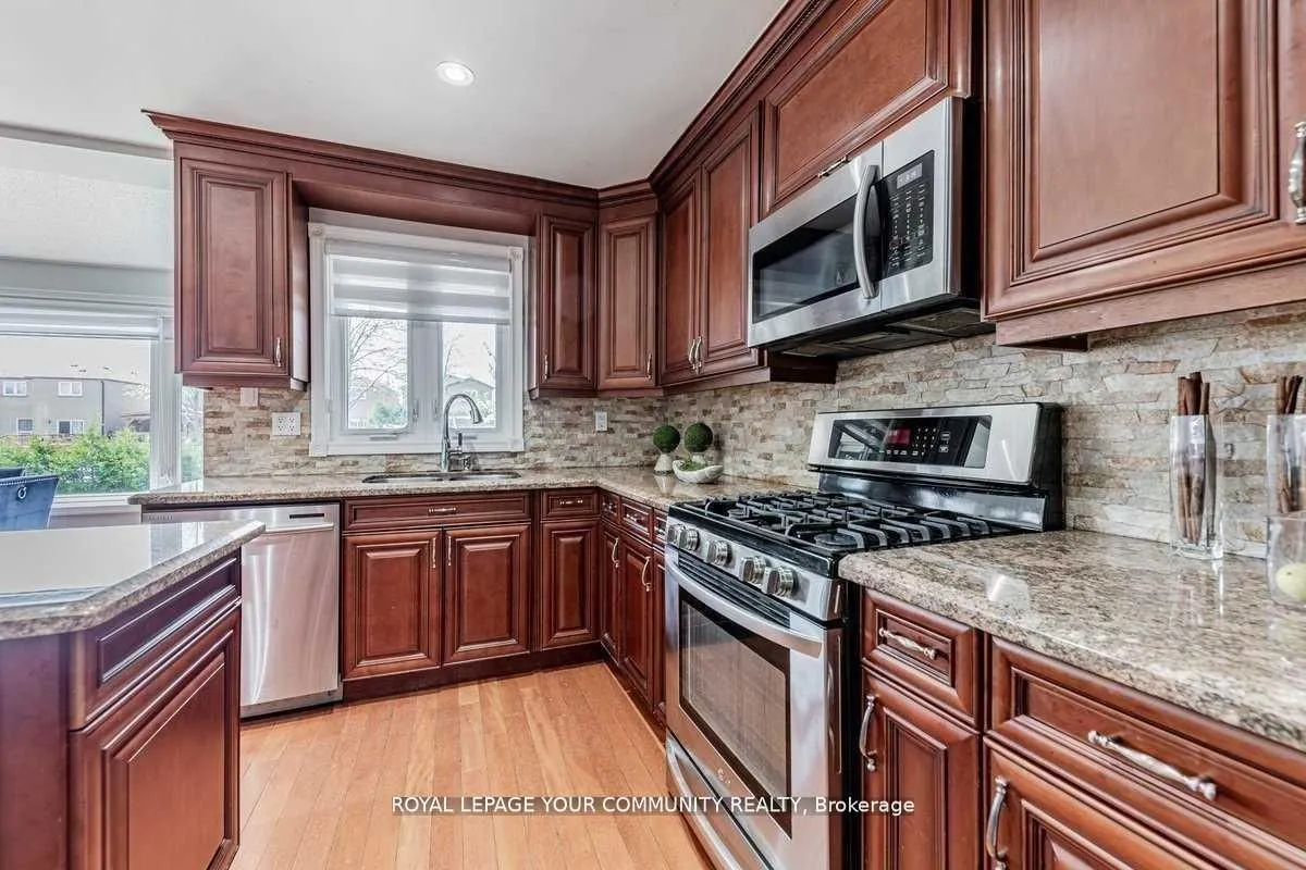 26 Millcroft Way