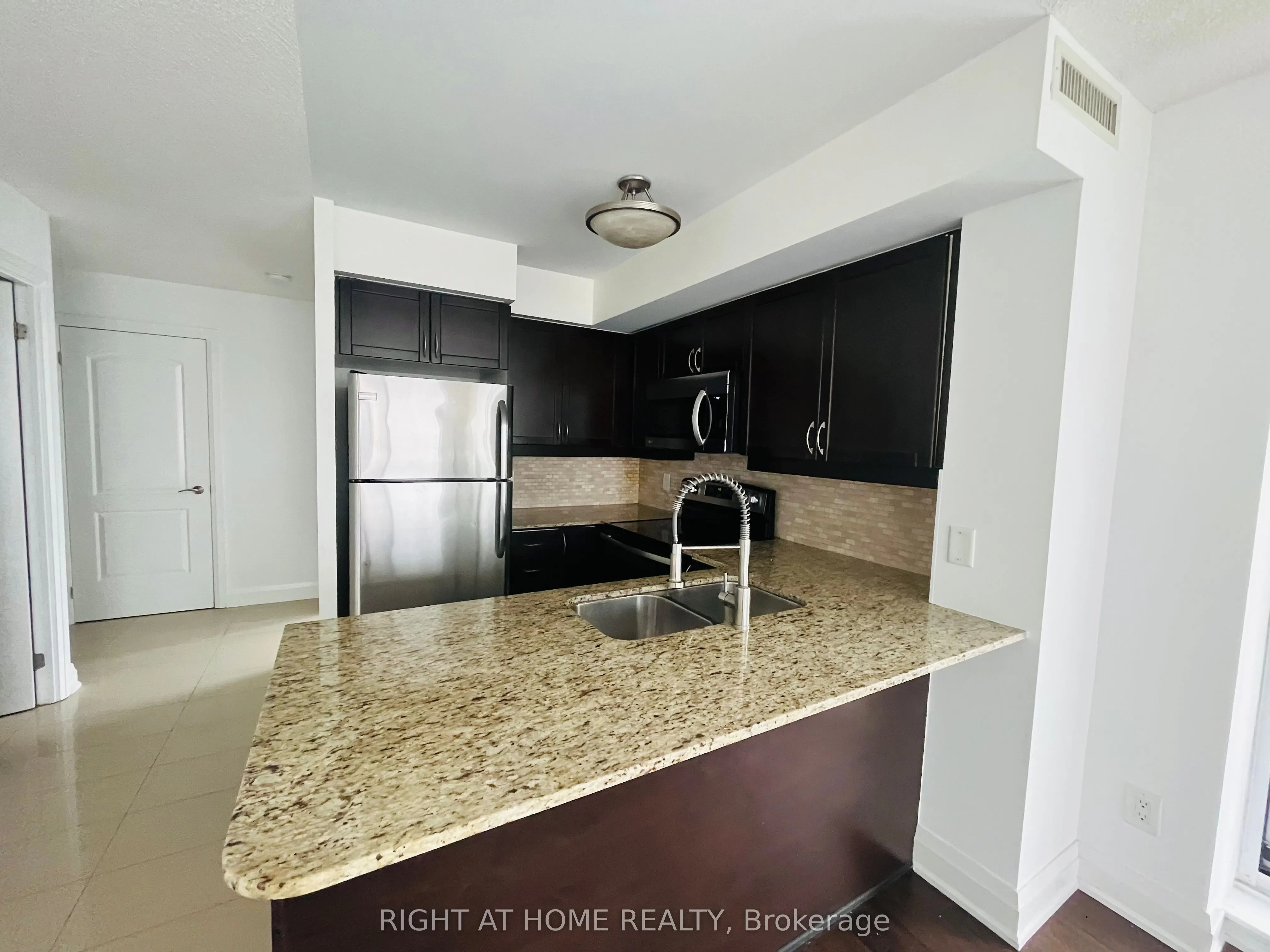 30 North Park Road, #508