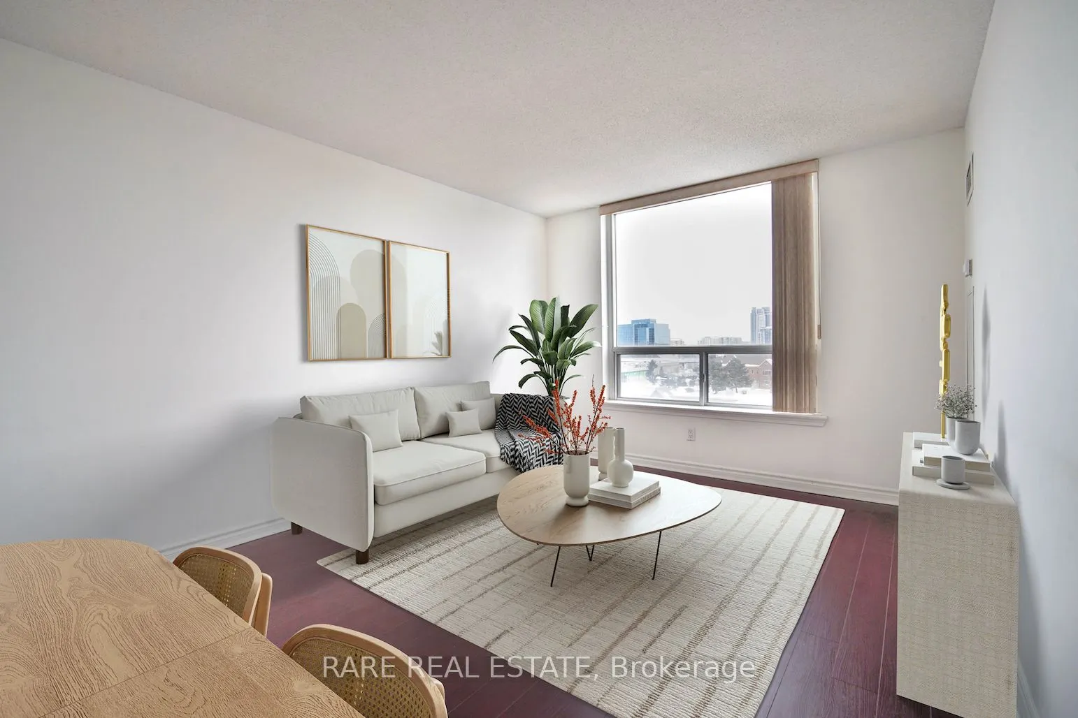 9015 Leslie Street, #807