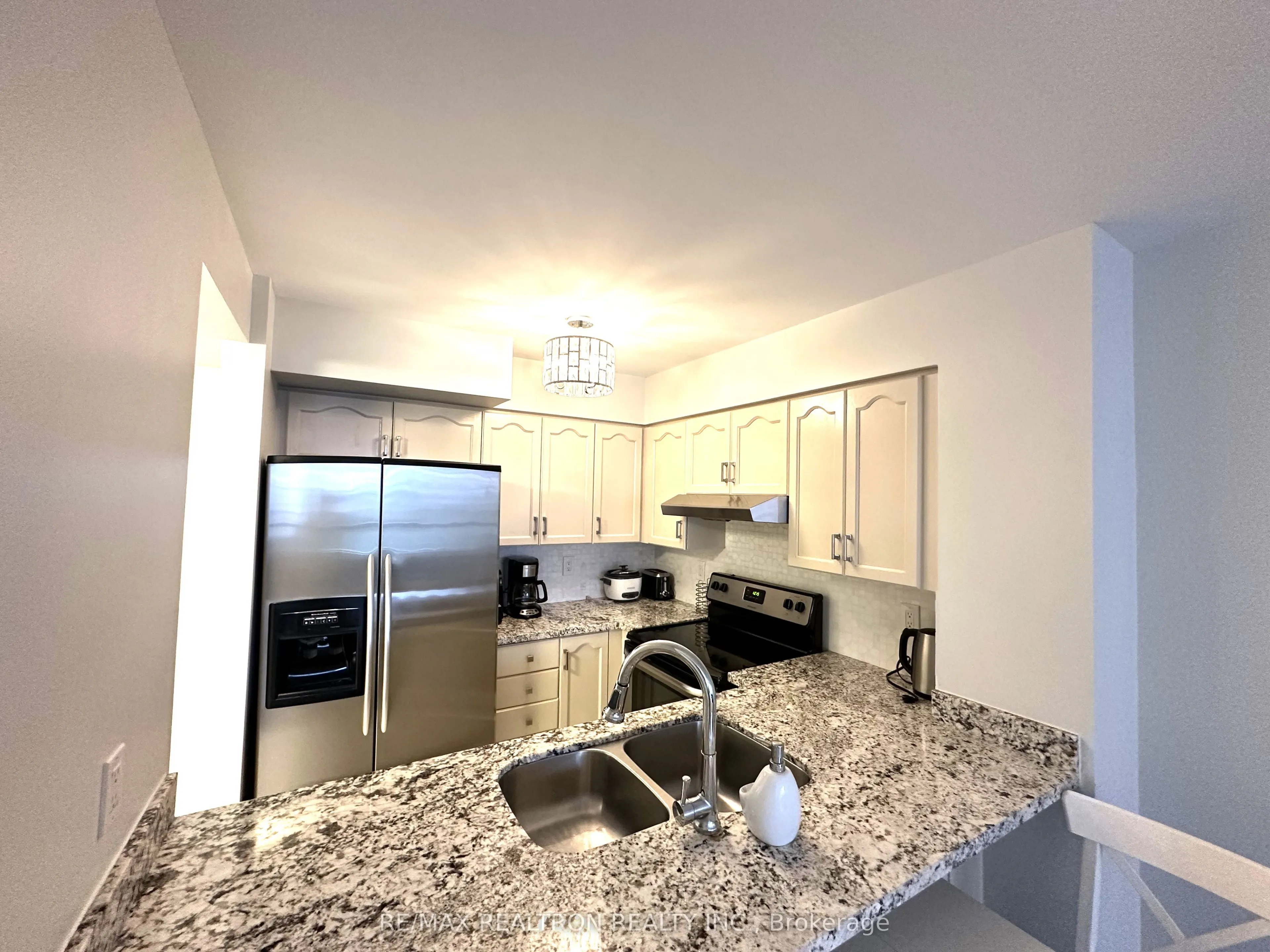 19 Northern Heights Drive, #405