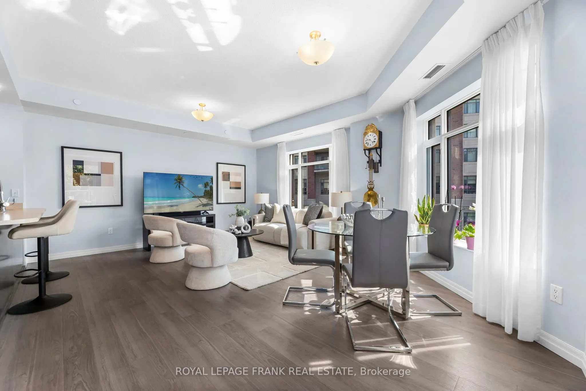 420 William Graham Drive, #320