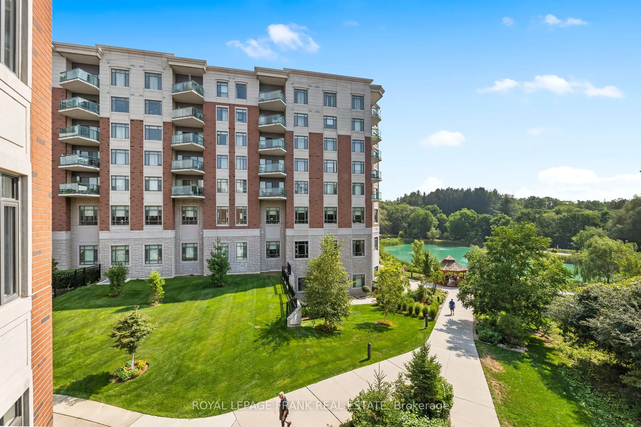 420 William Graham Drive, #320