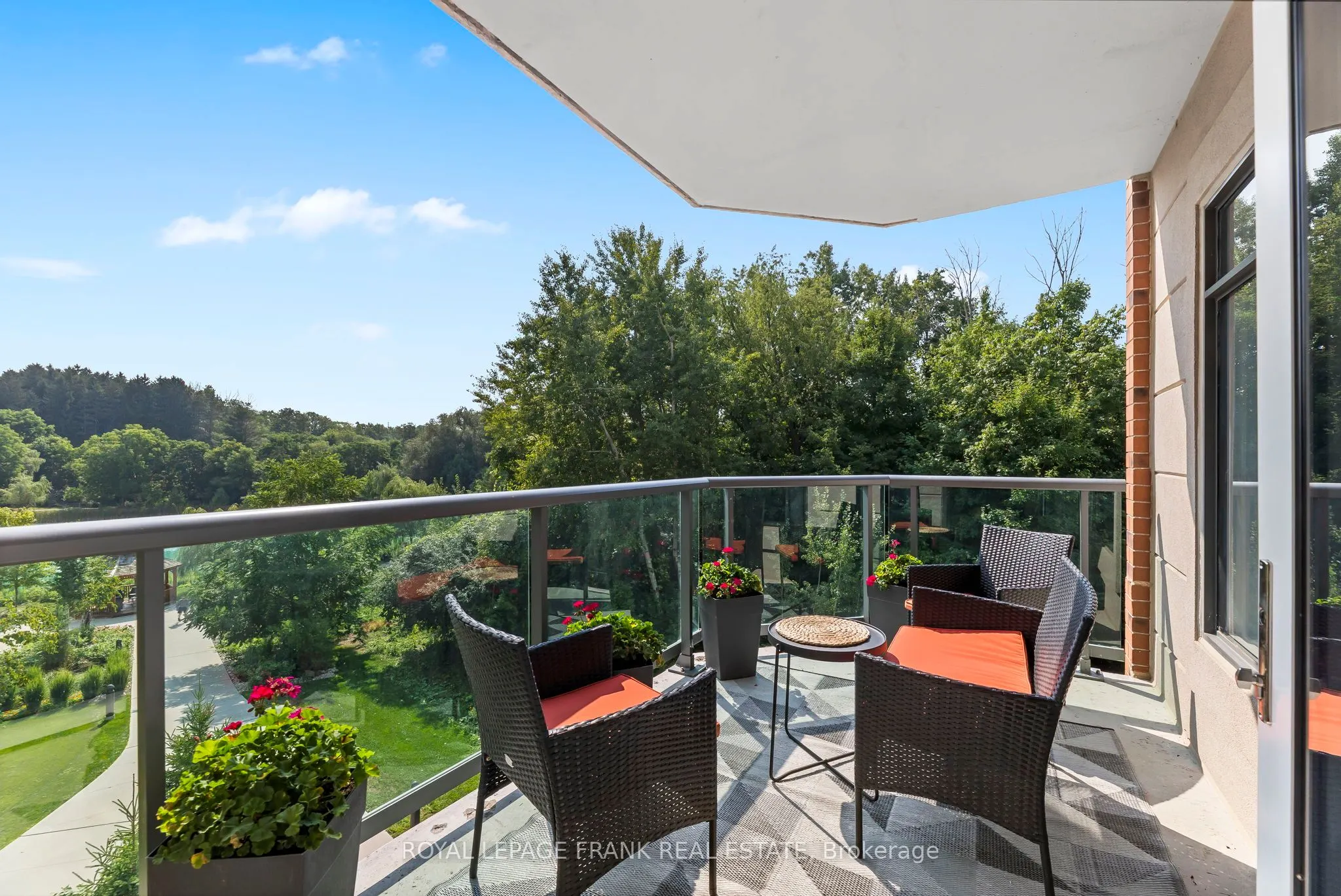 420 William Graham Drive, #320