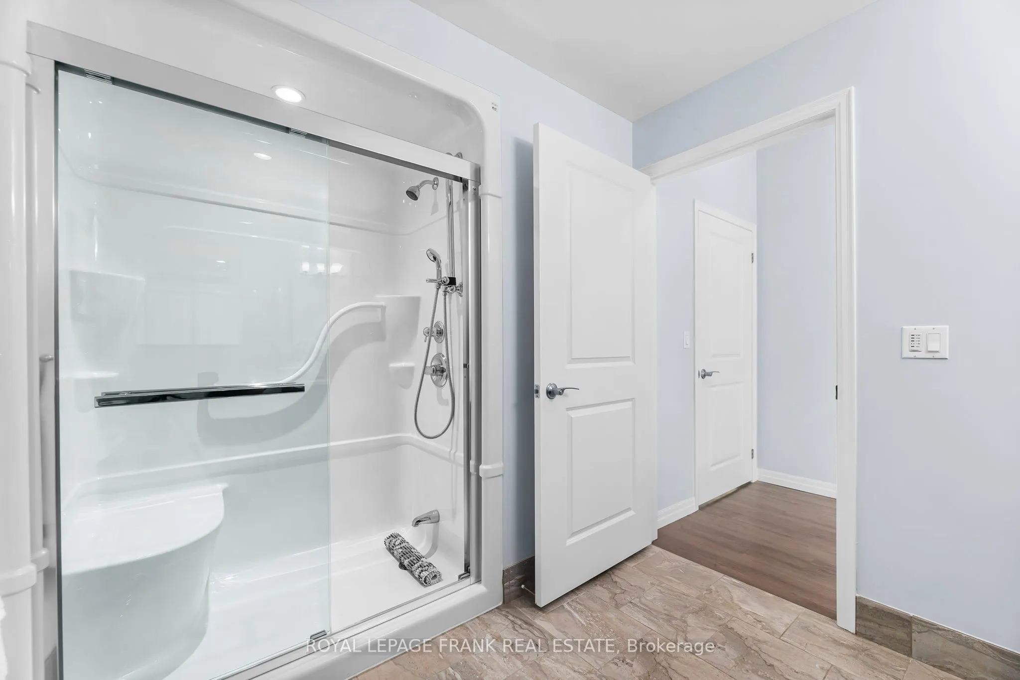 420 William Graham Drive, #320