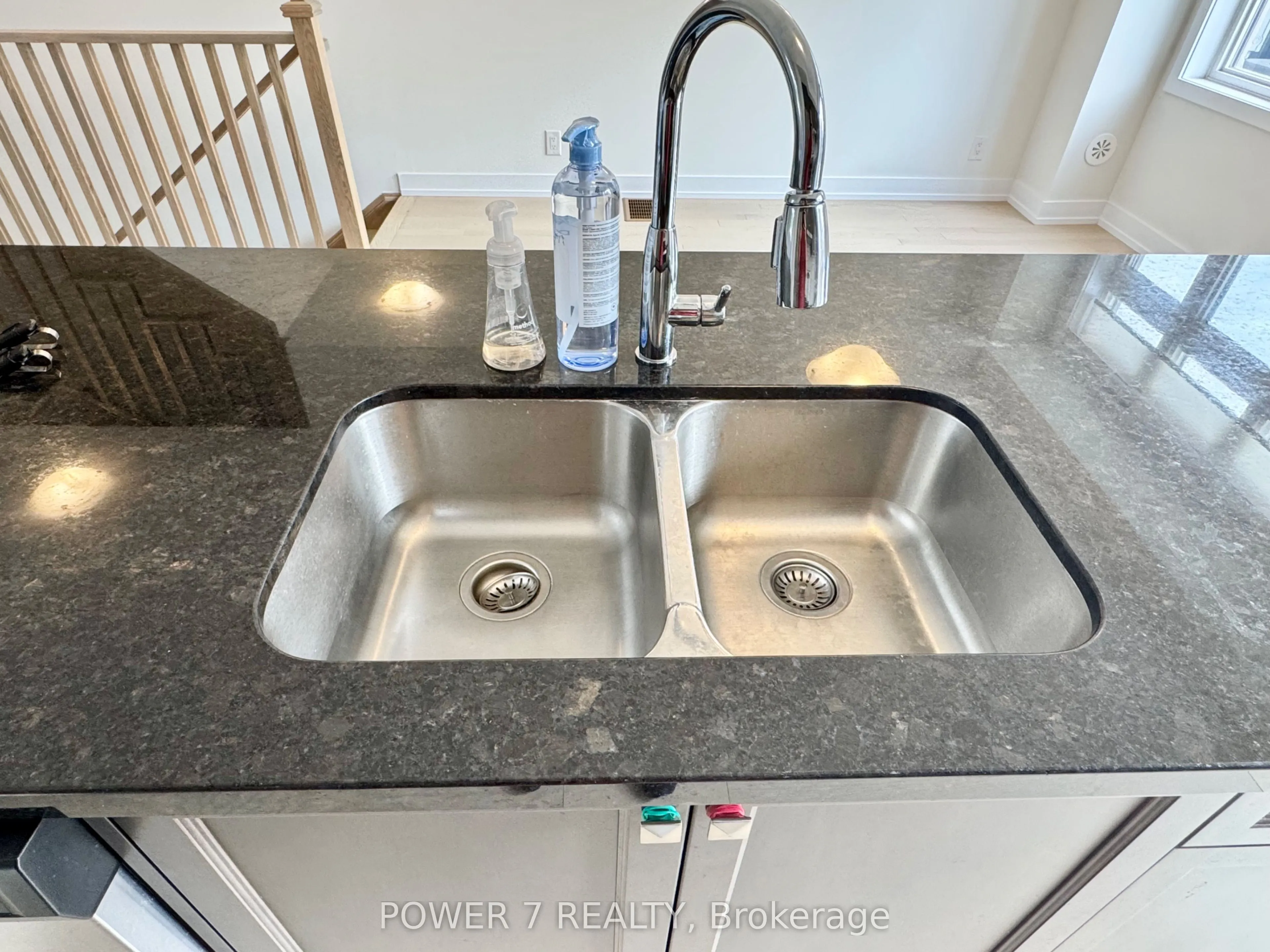 60 Guardhouse Crescent