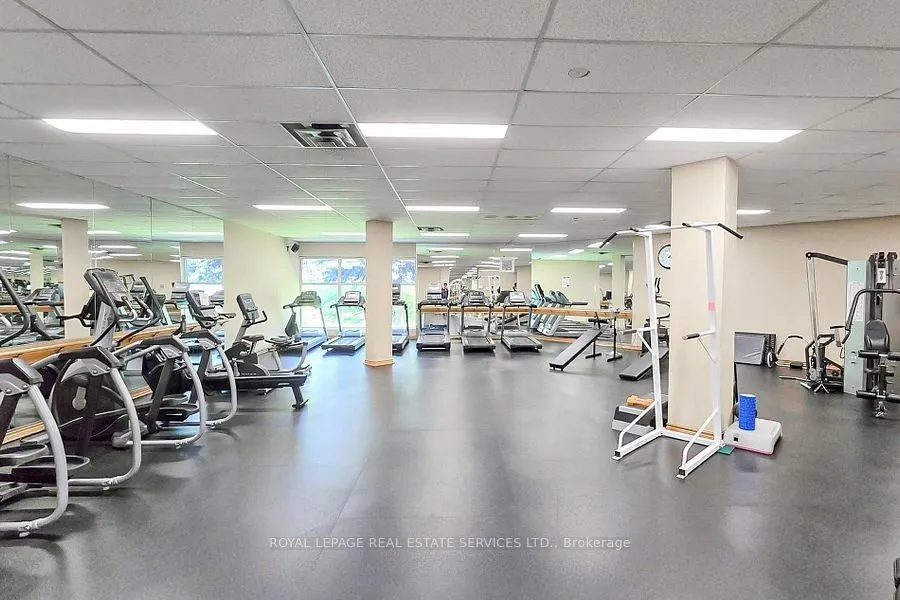 30 Harding Boulevard W, #417
